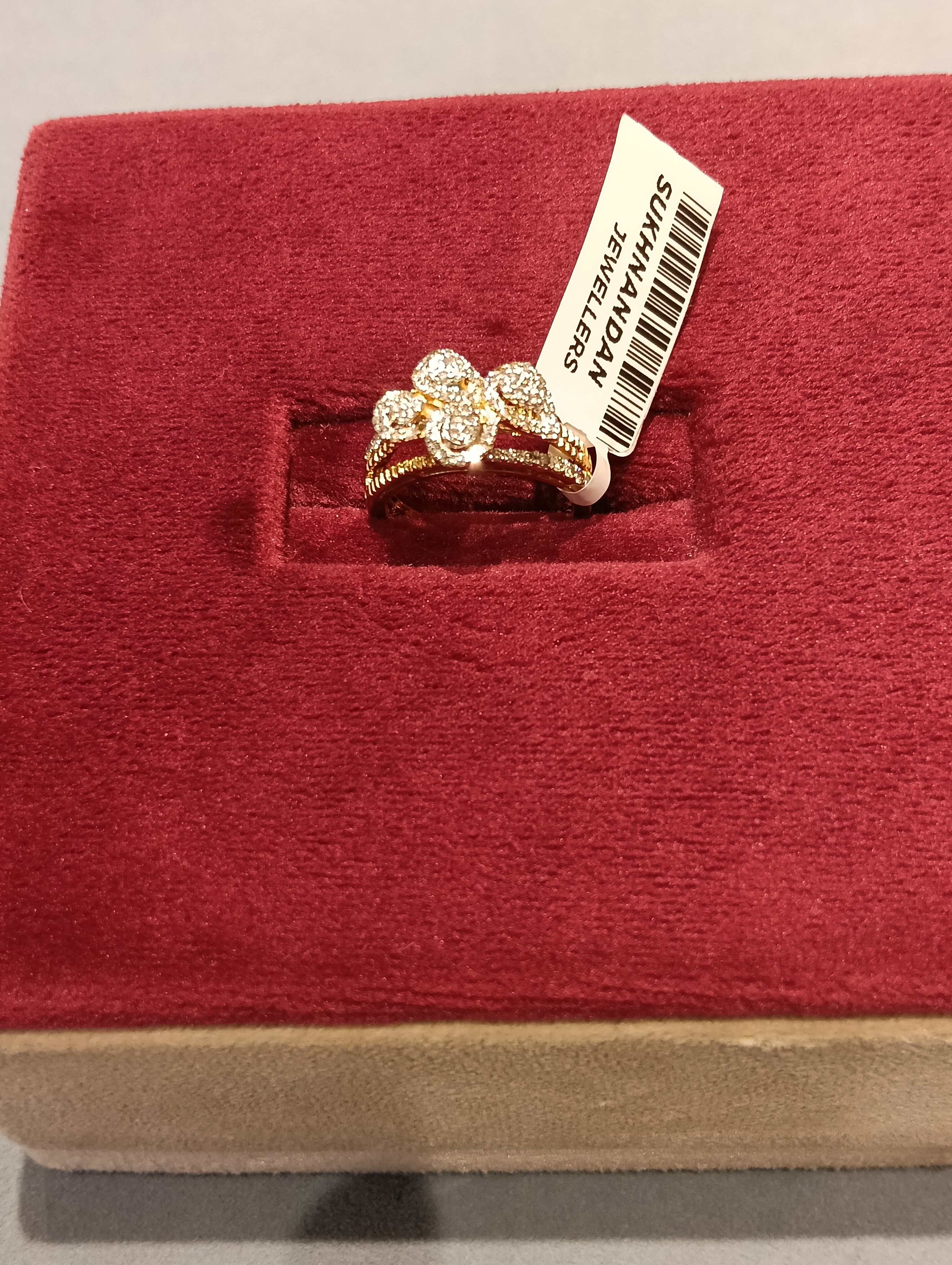 Diamond Ladies rings