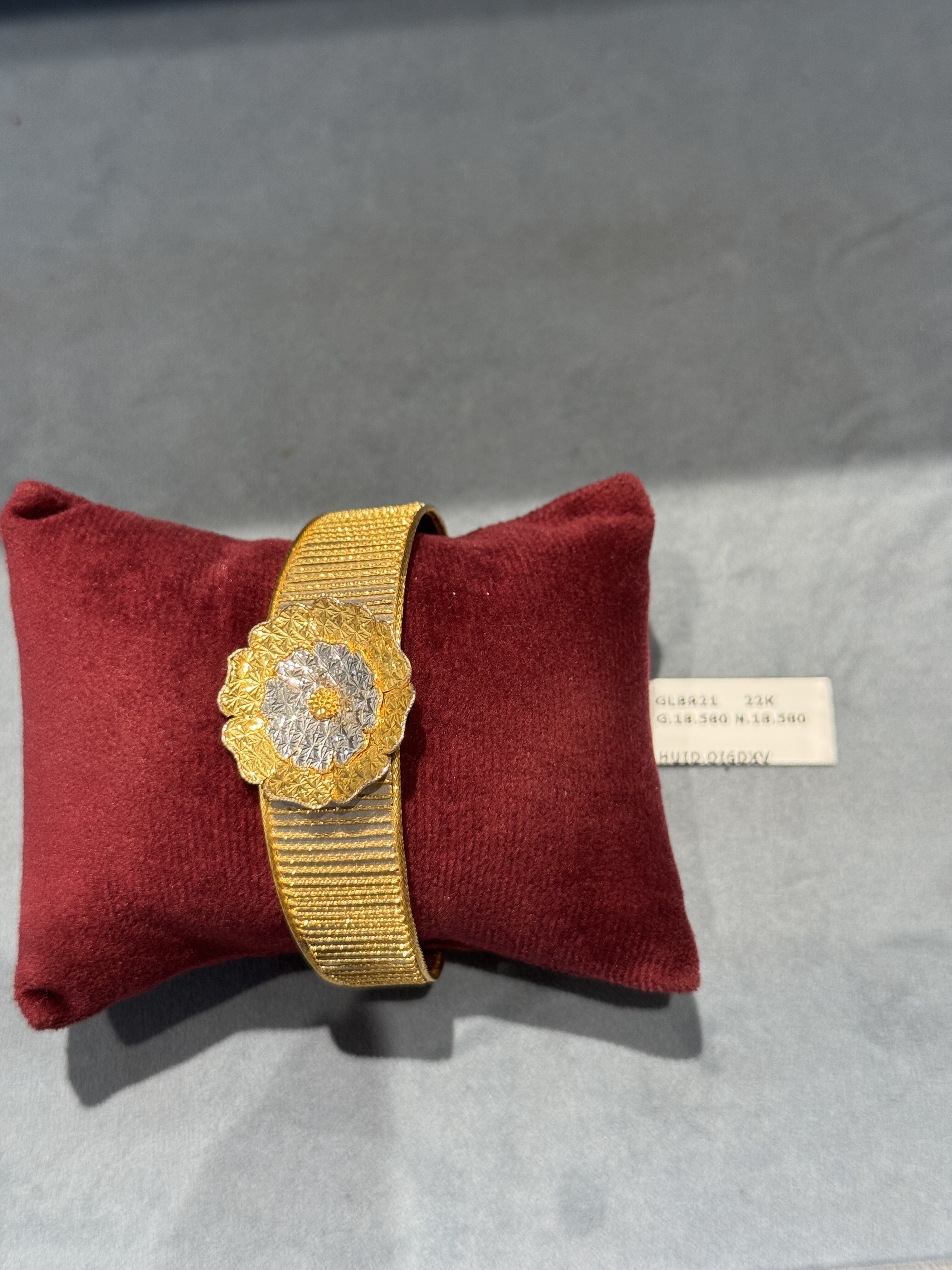 Ladies Bracelet