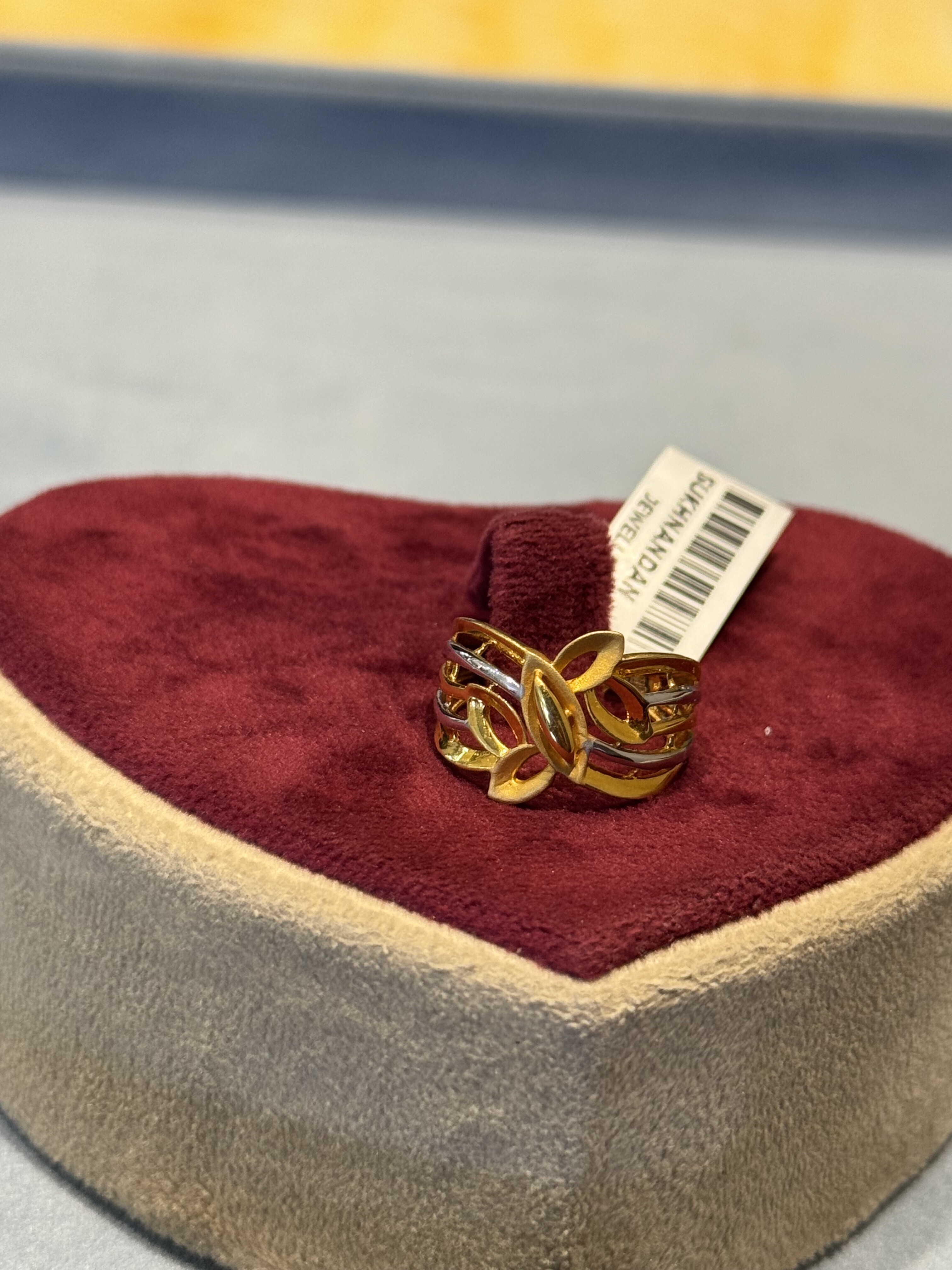 Ladies Rings