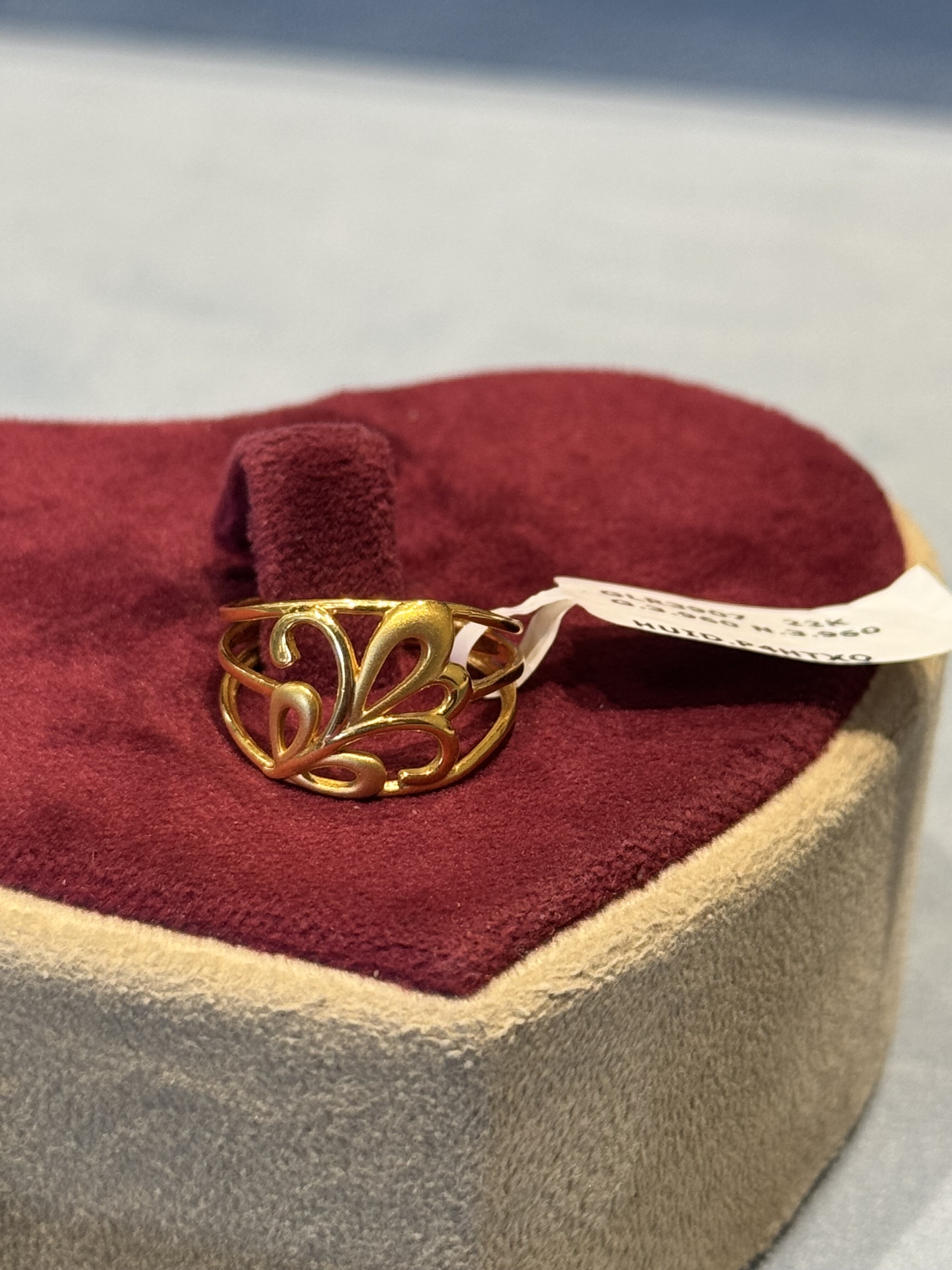 Ladies Rings