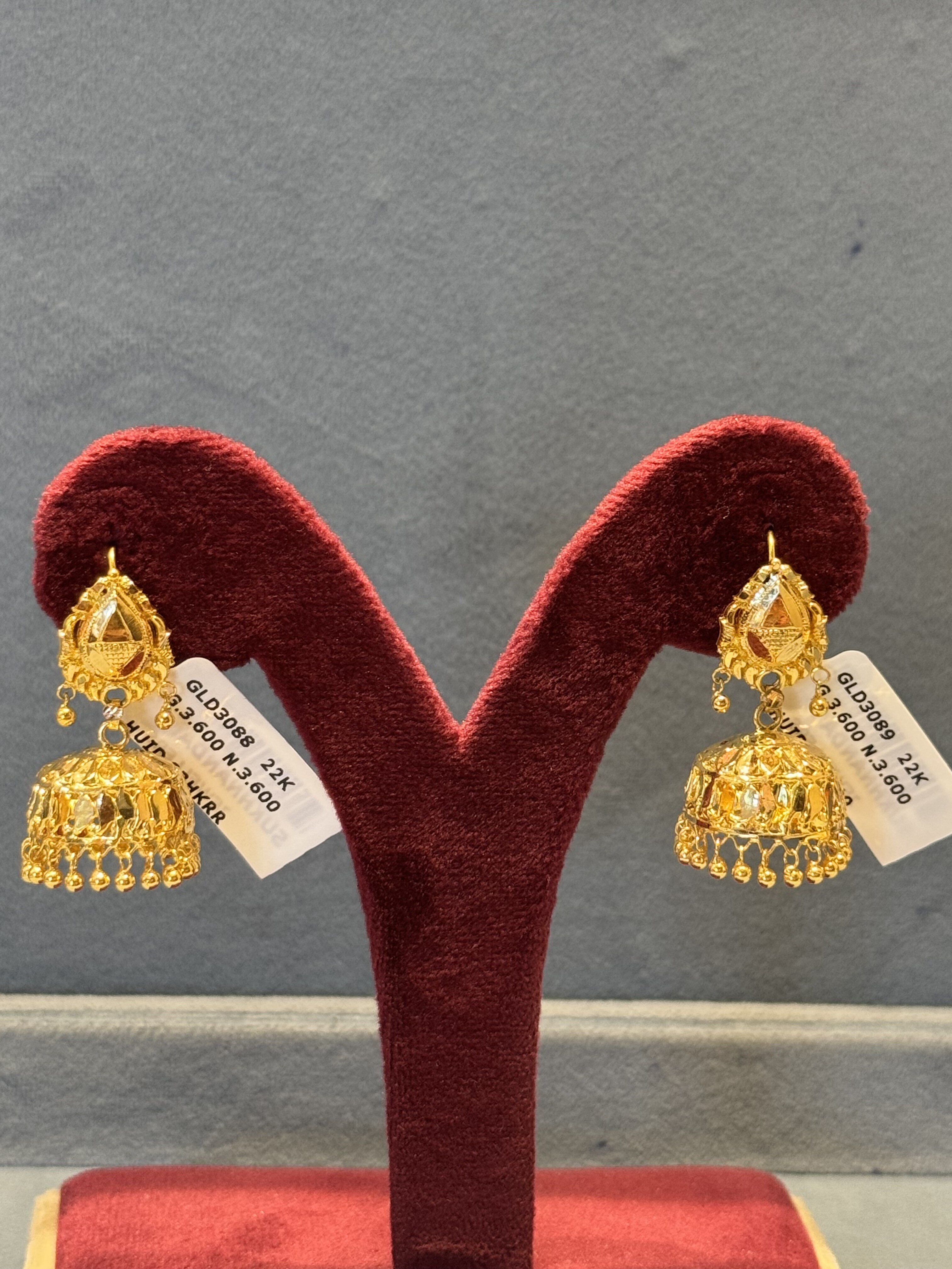 Danglers