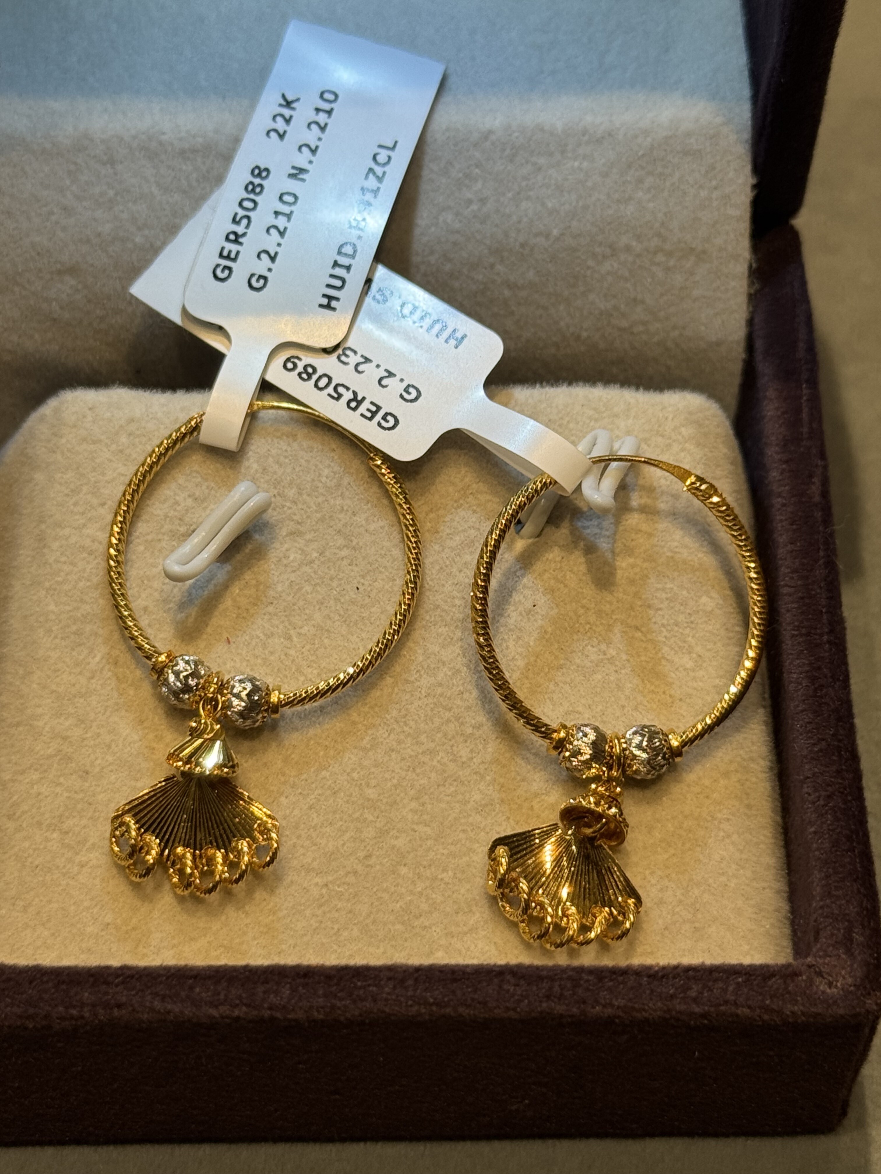 Ear rings