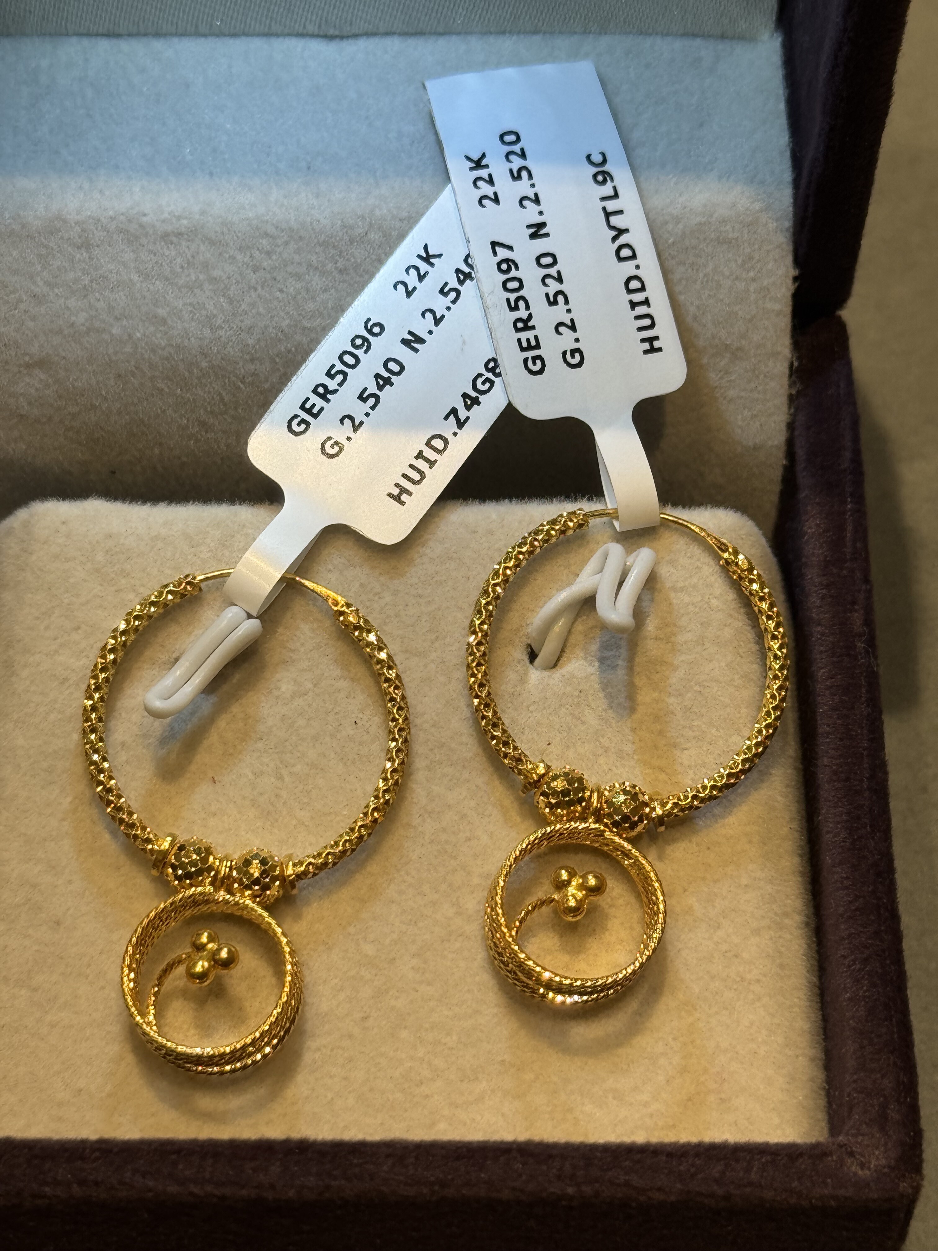 Ear rings