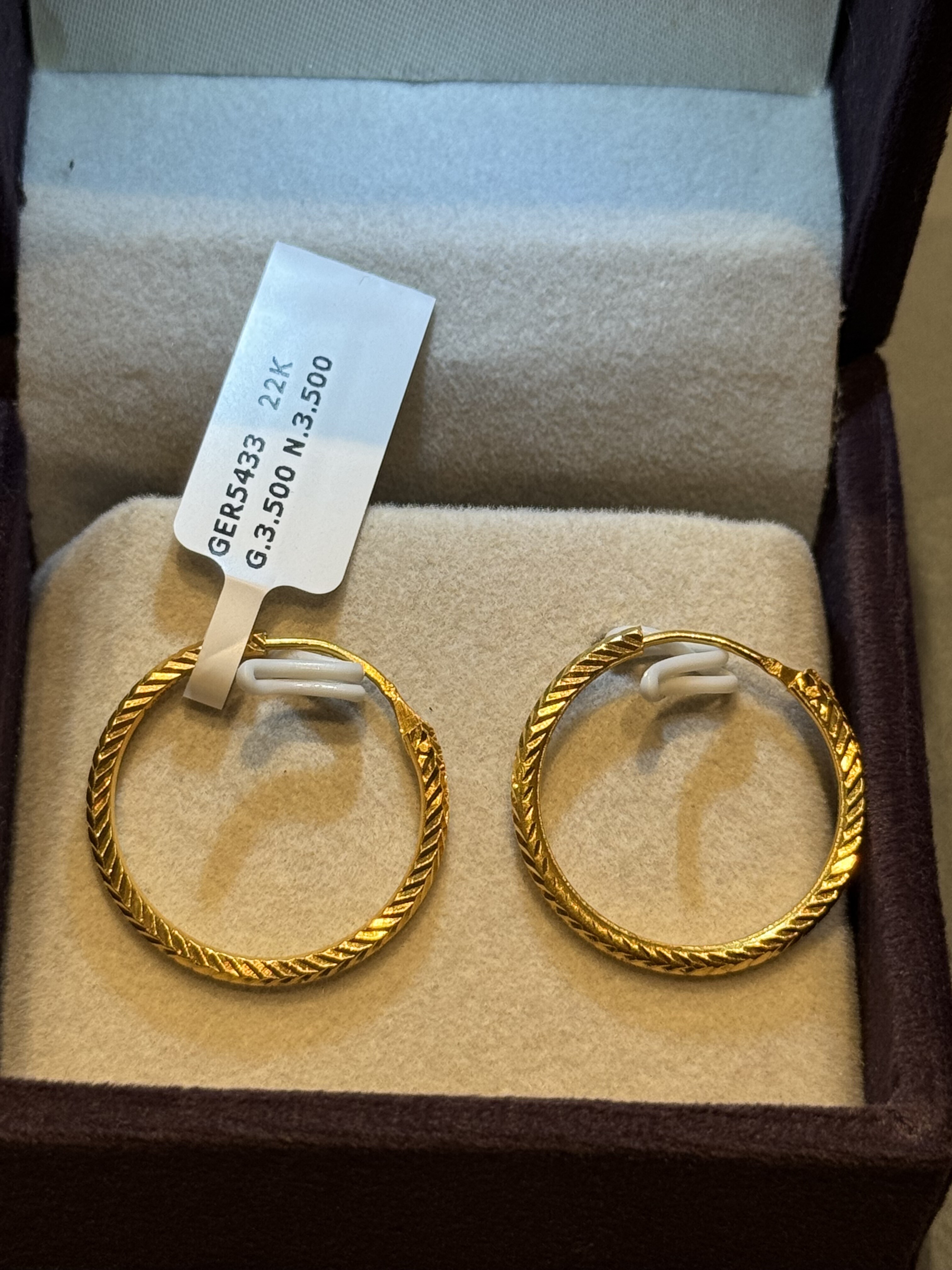 Ear rings