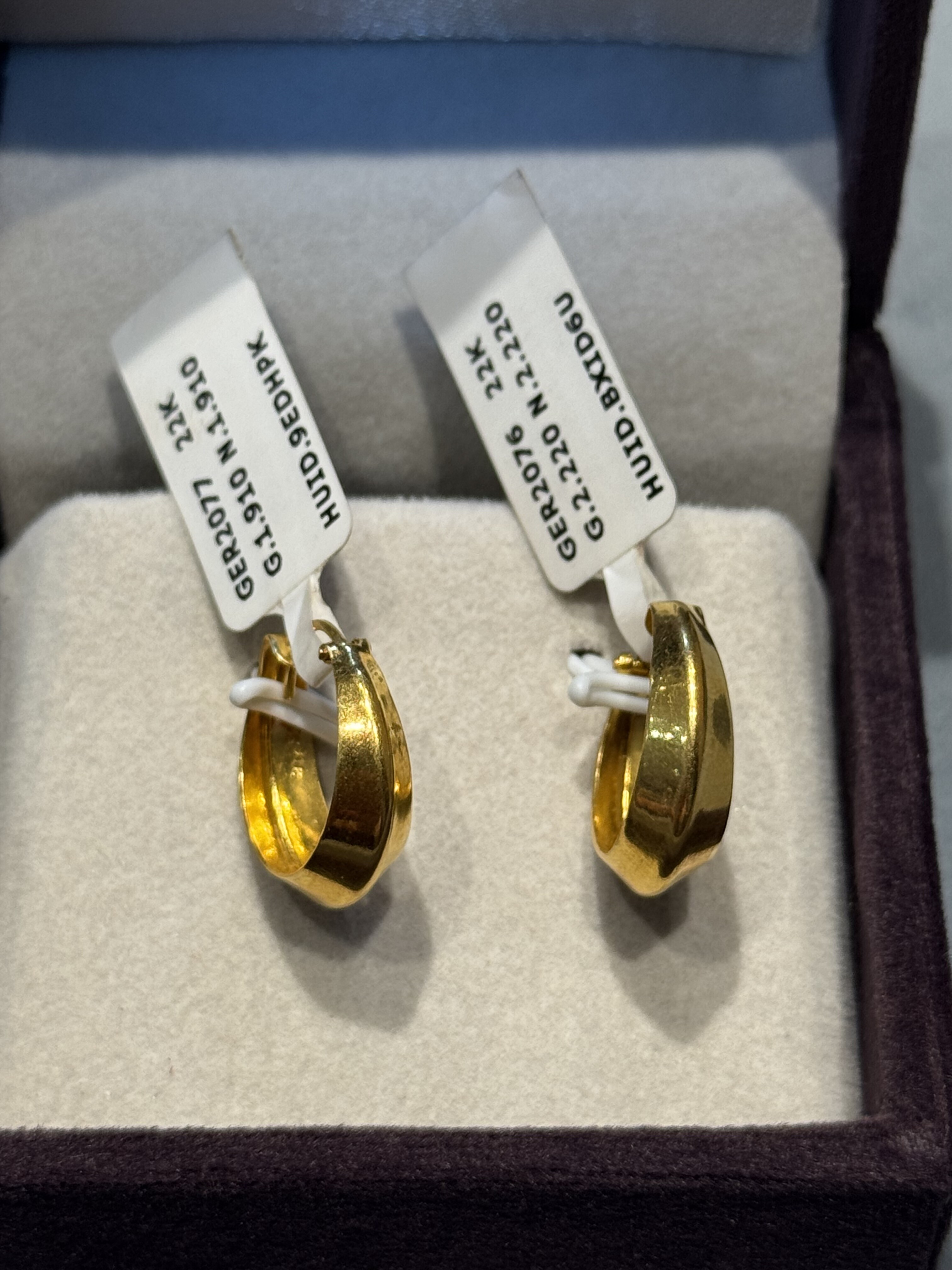 Ear rings