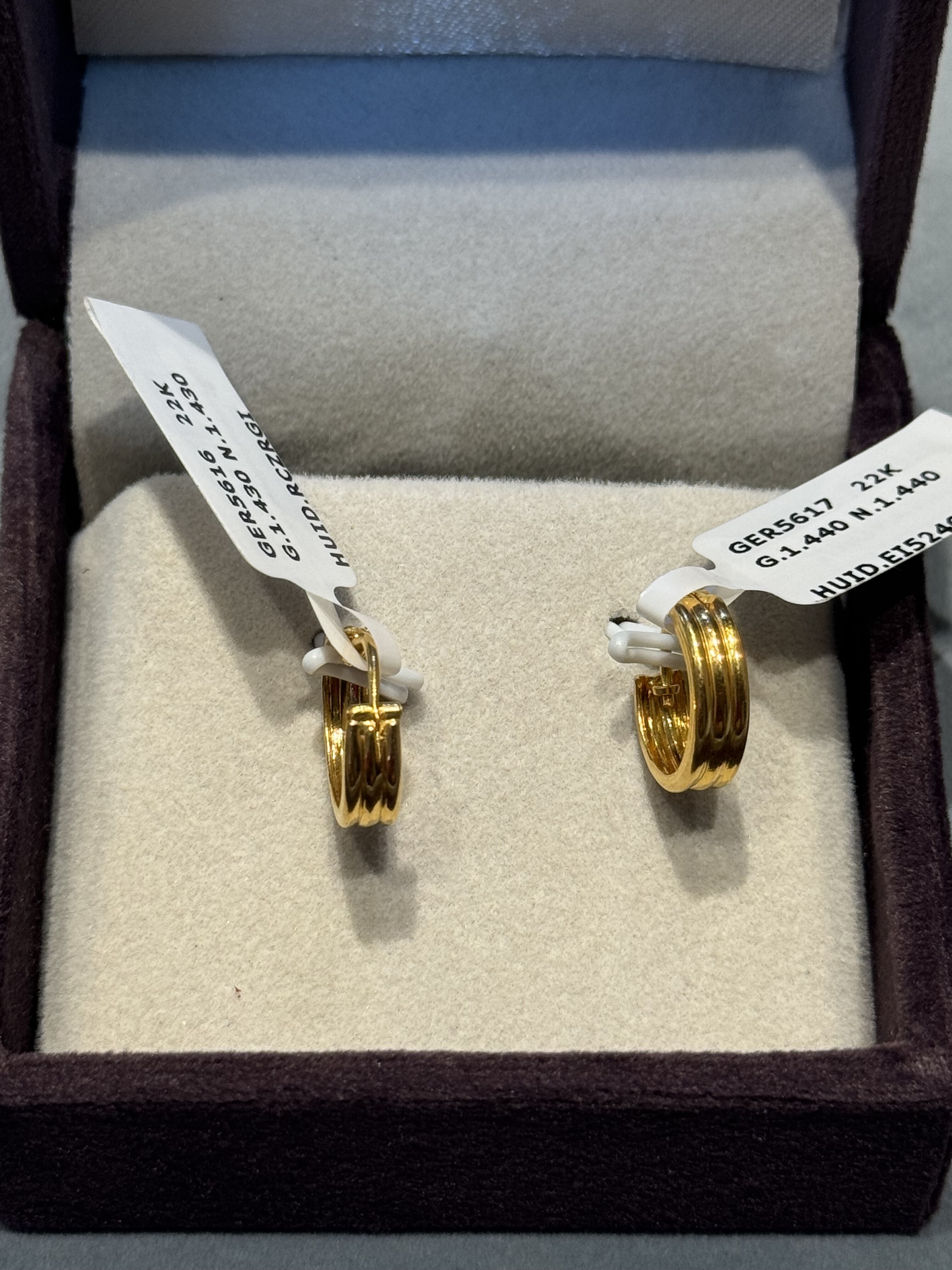 Ear rings