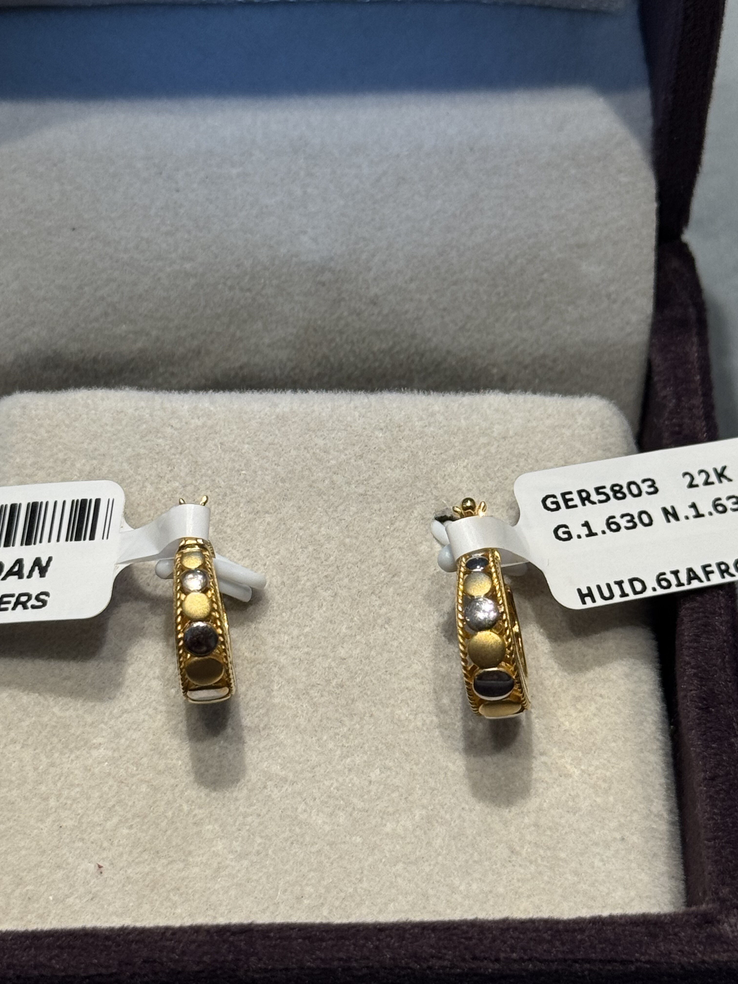 Ear rings