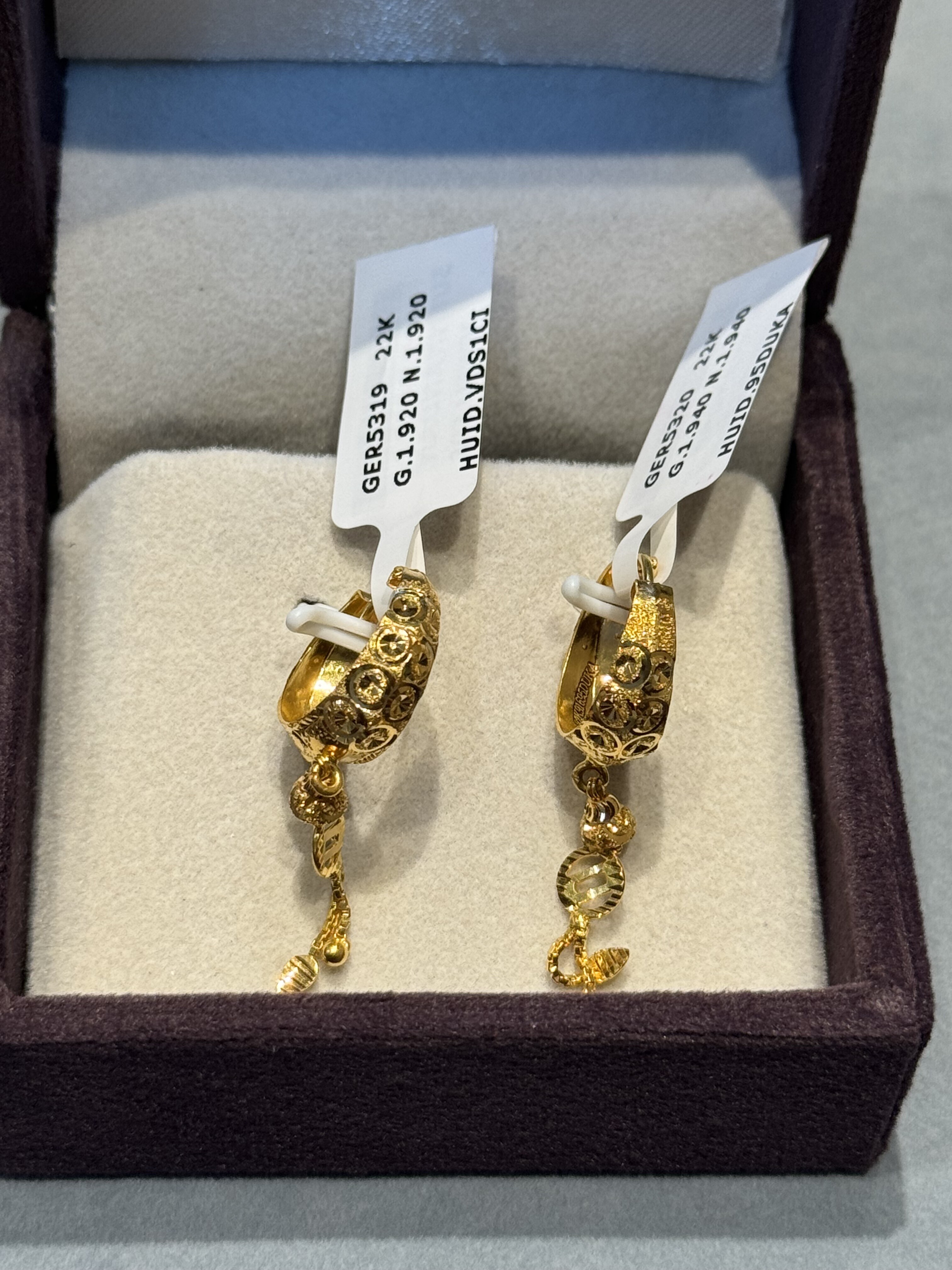 Ear rings