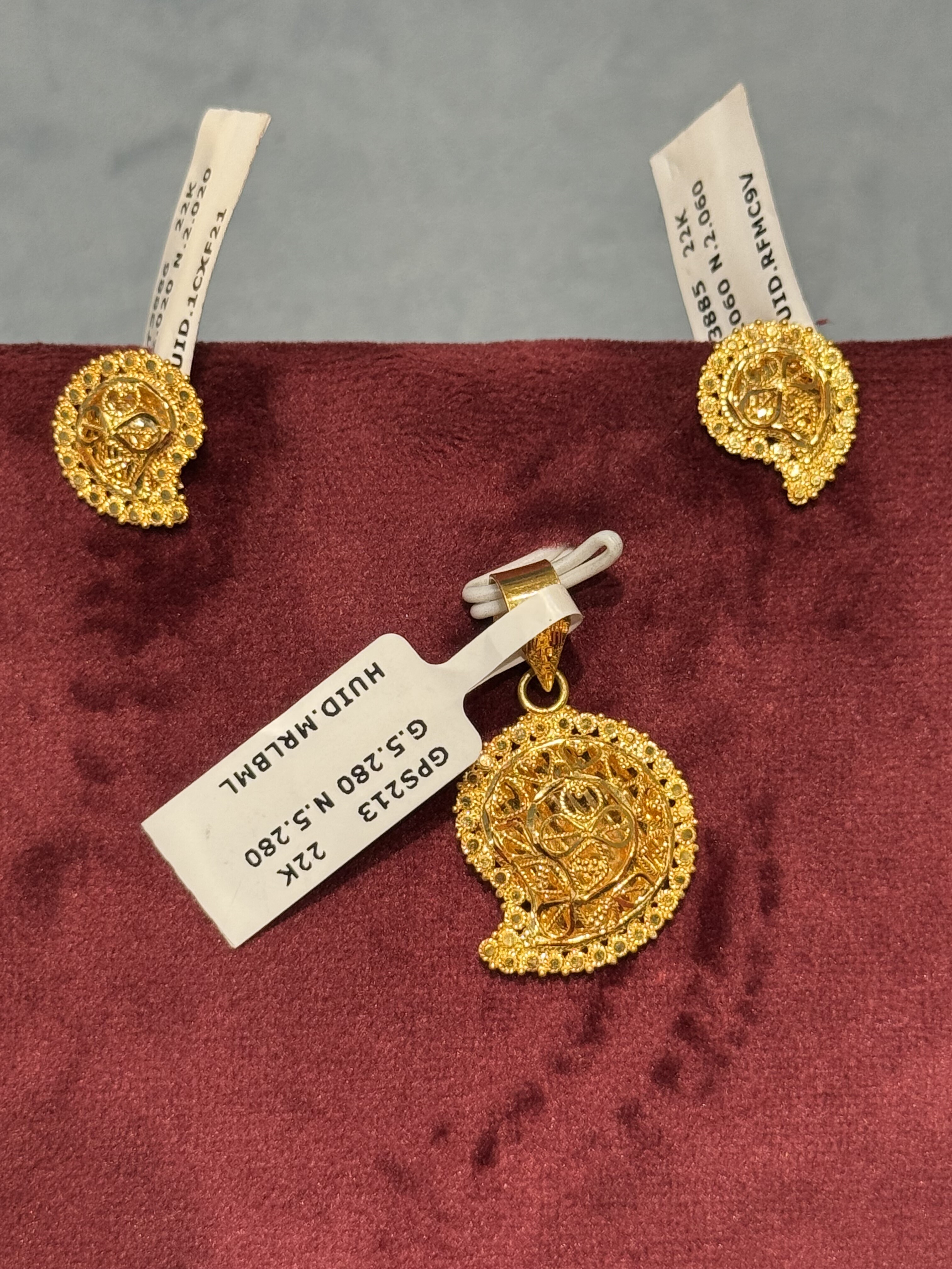 Pendant Sets