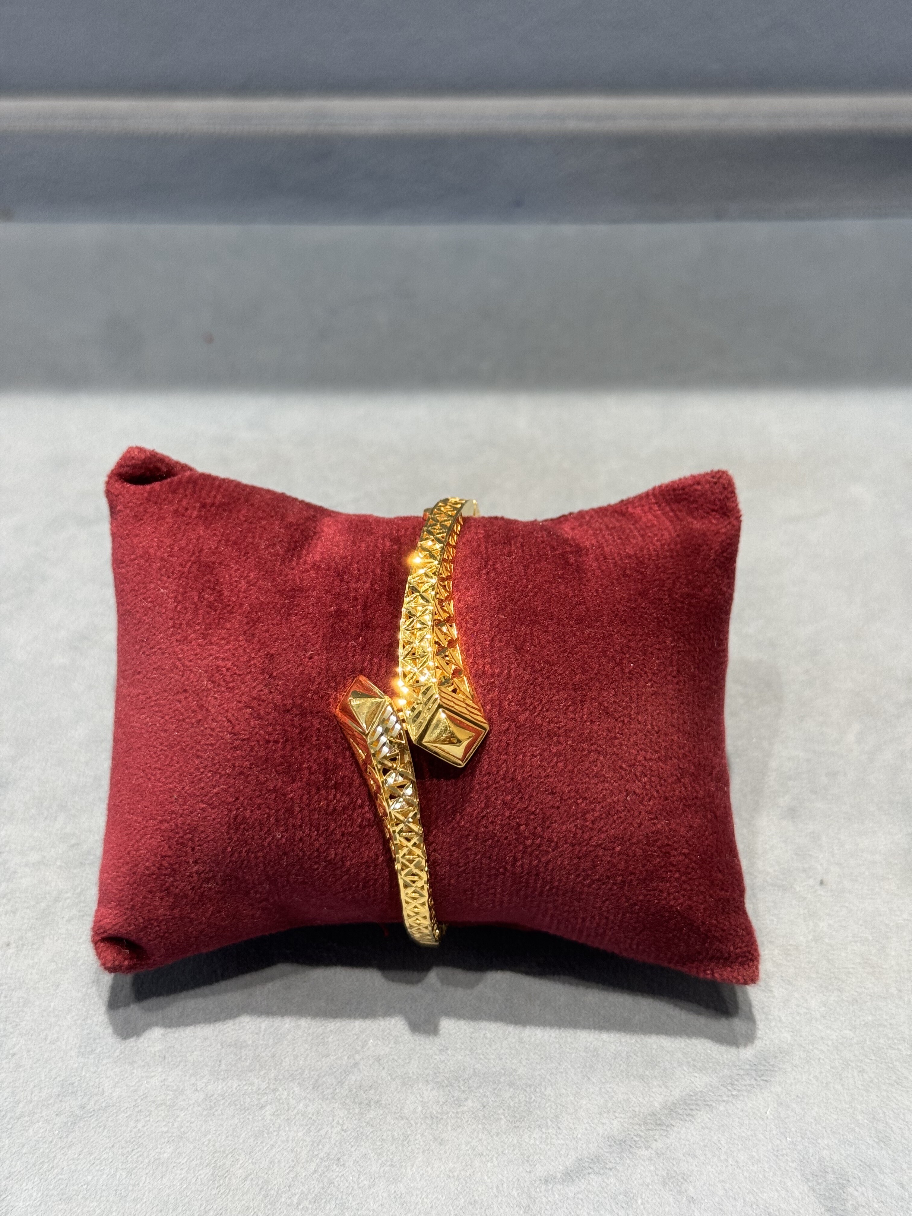 Ladies Bracelet