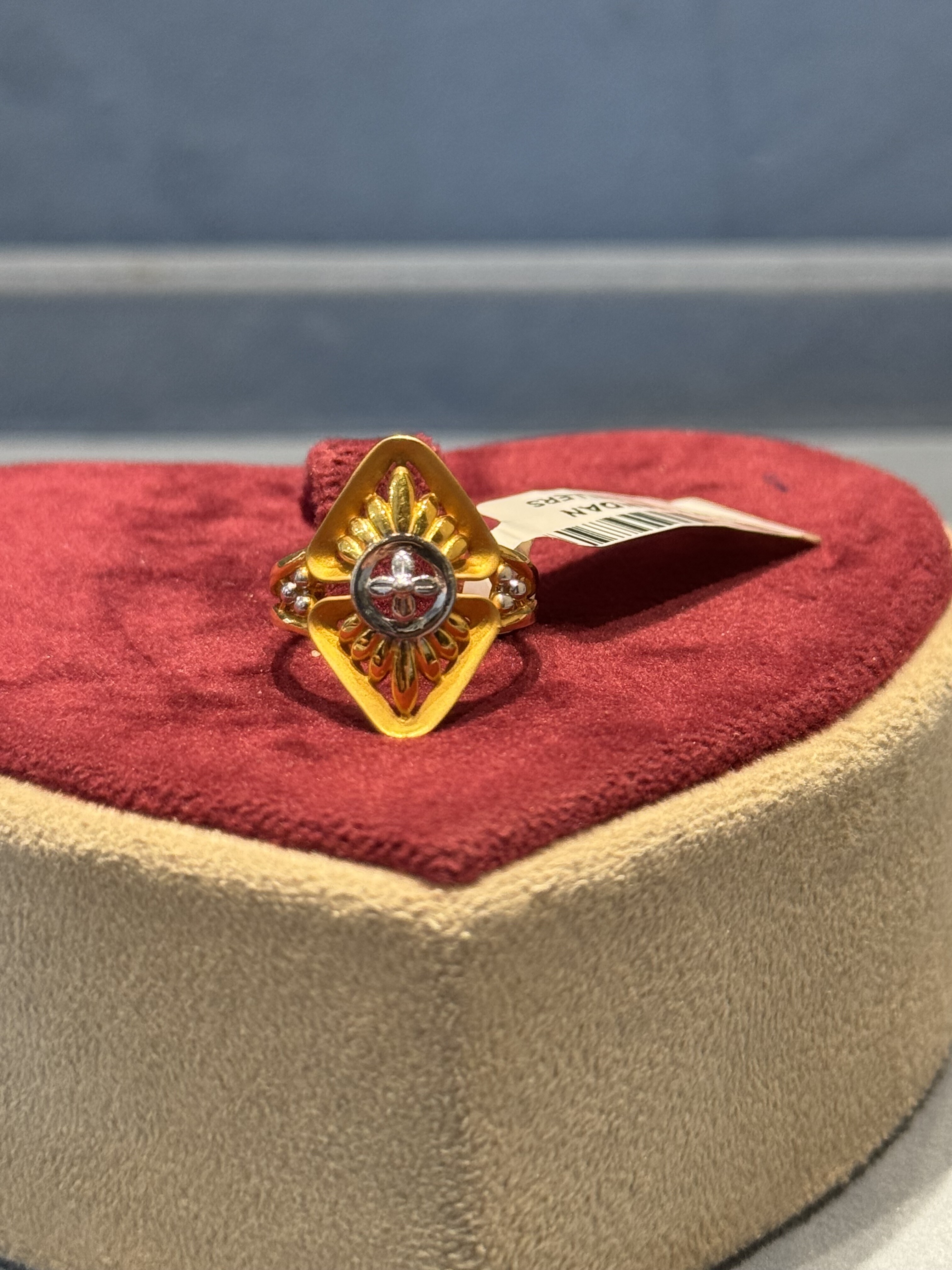 Ladies Rings