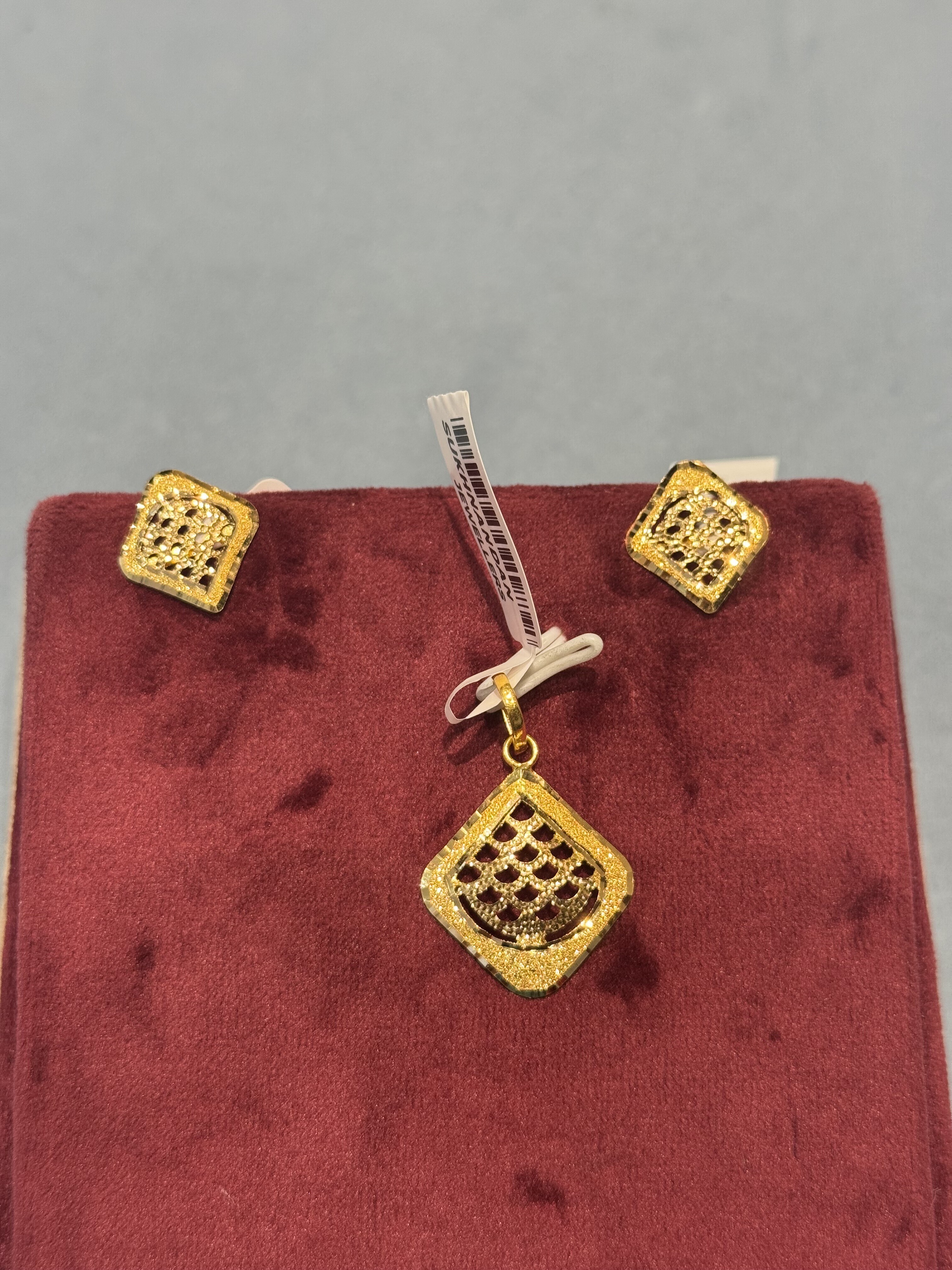 Pendant Sets