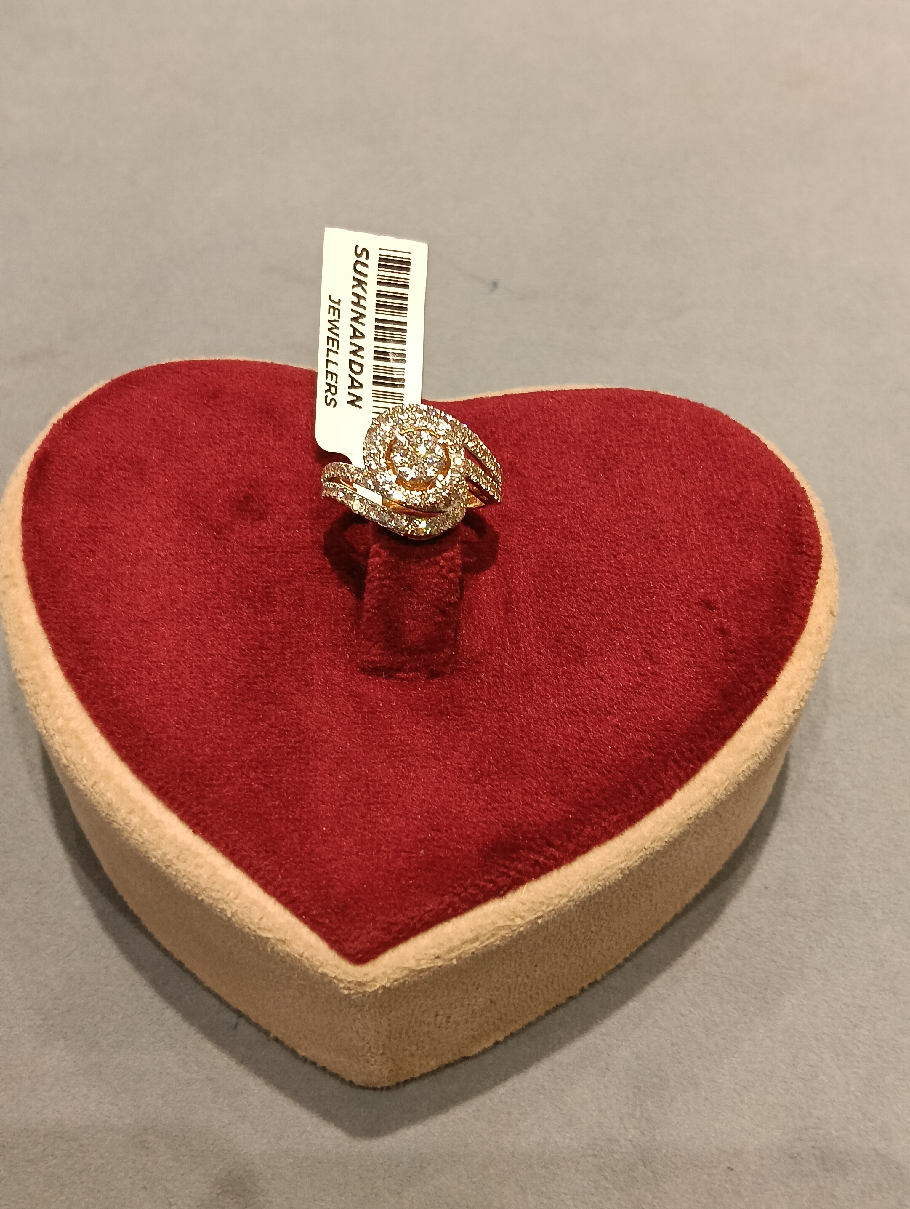 Diamond Ladies rings
