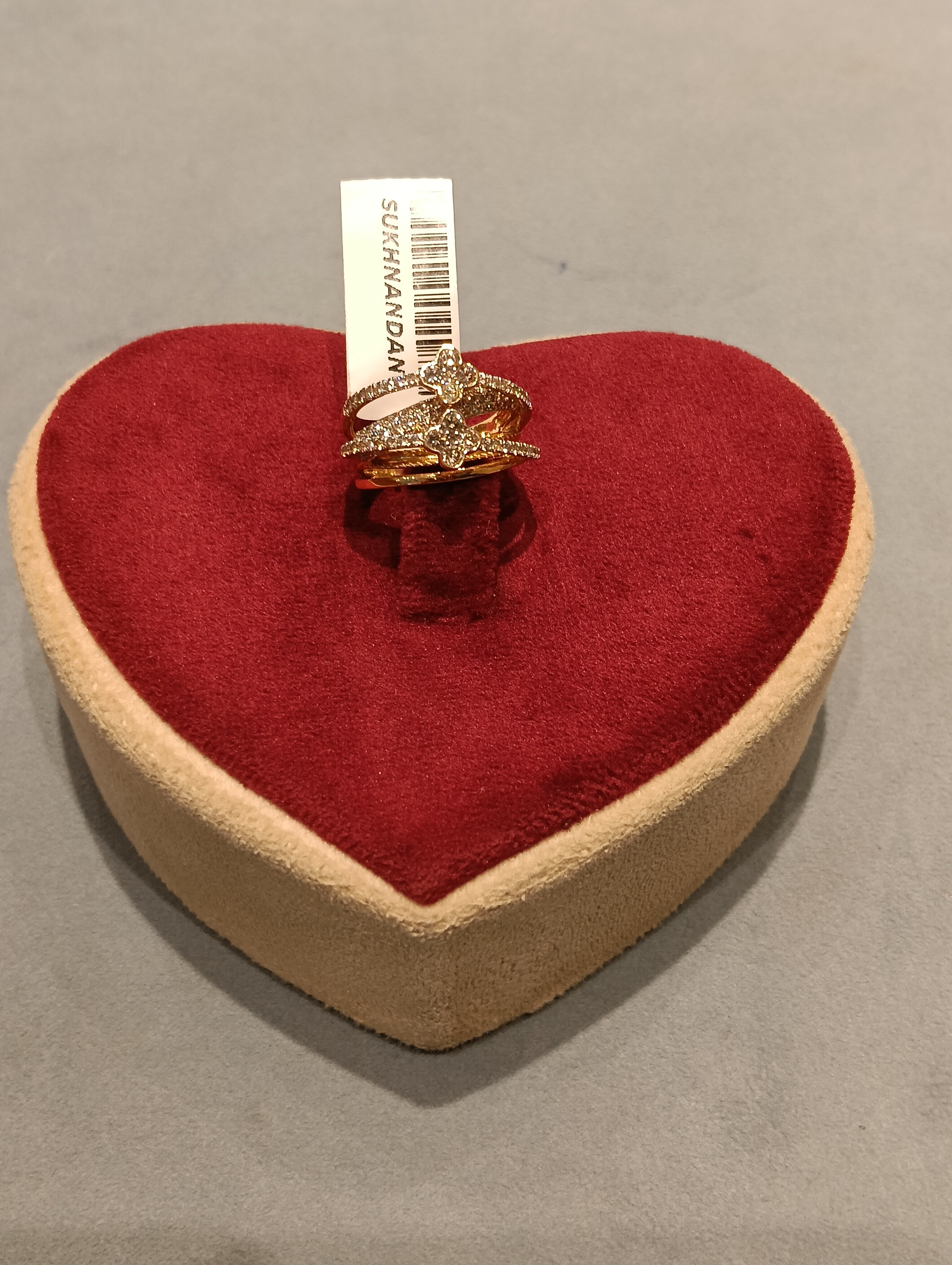 Diamond Ladies rings