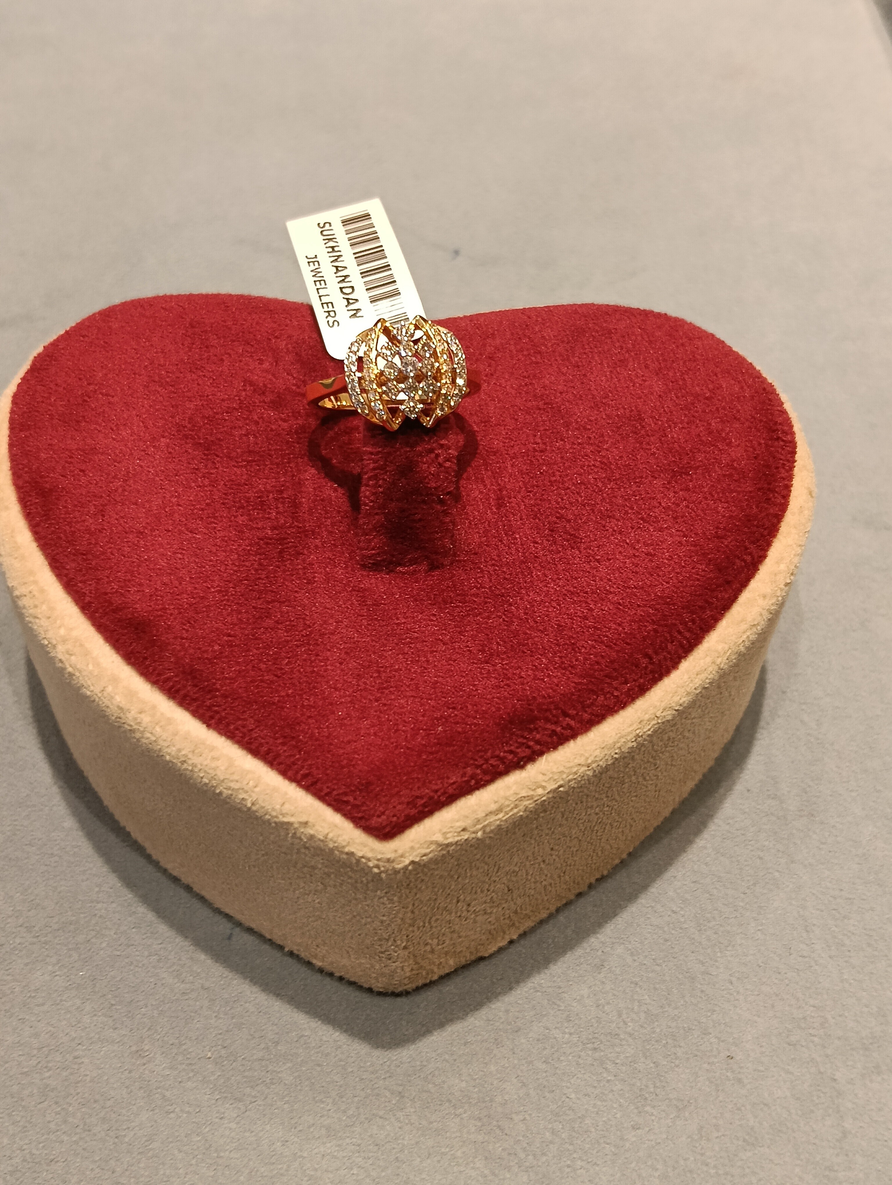 Diamond Ladies rings