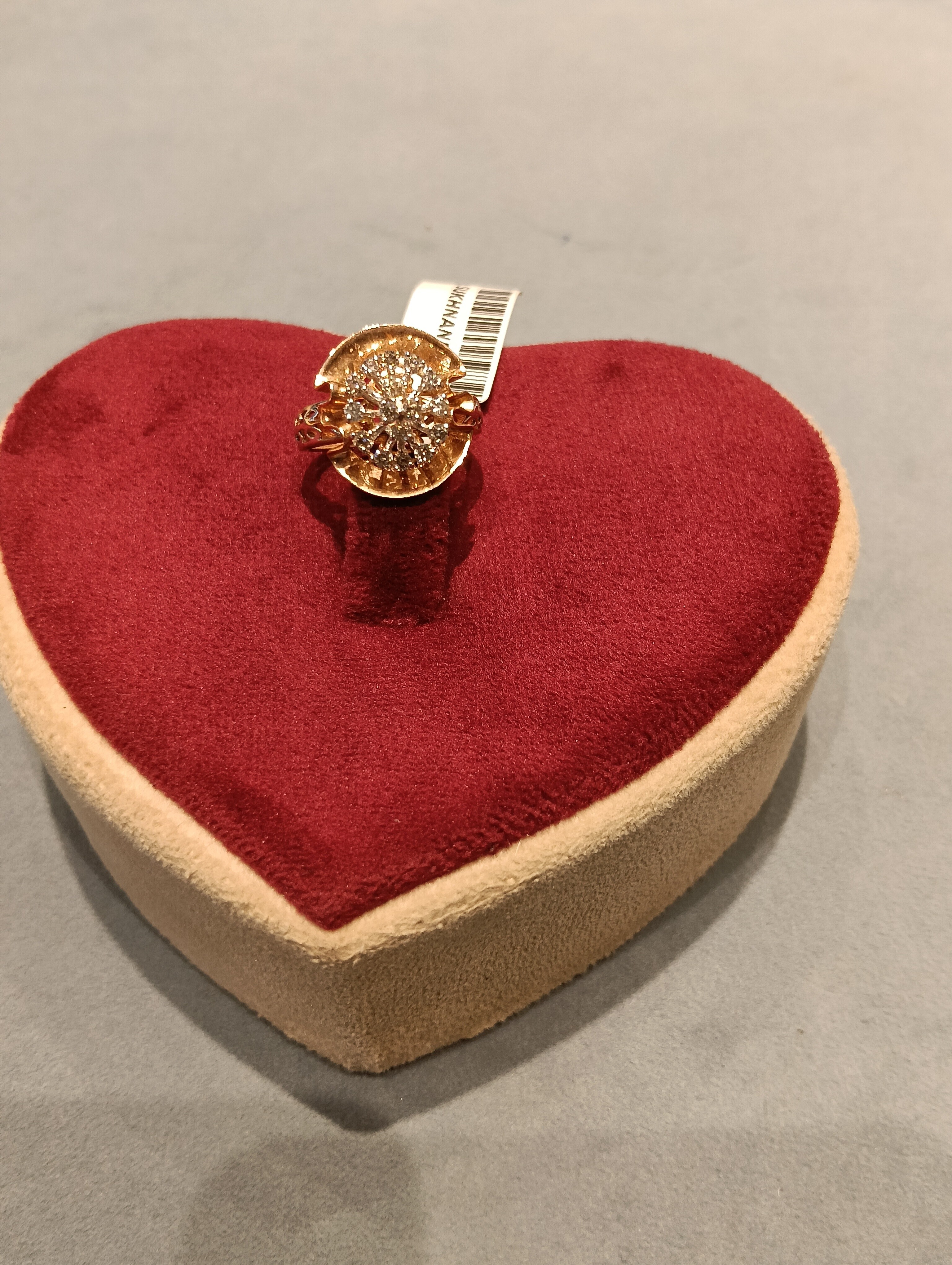 Diamond Ladies rings