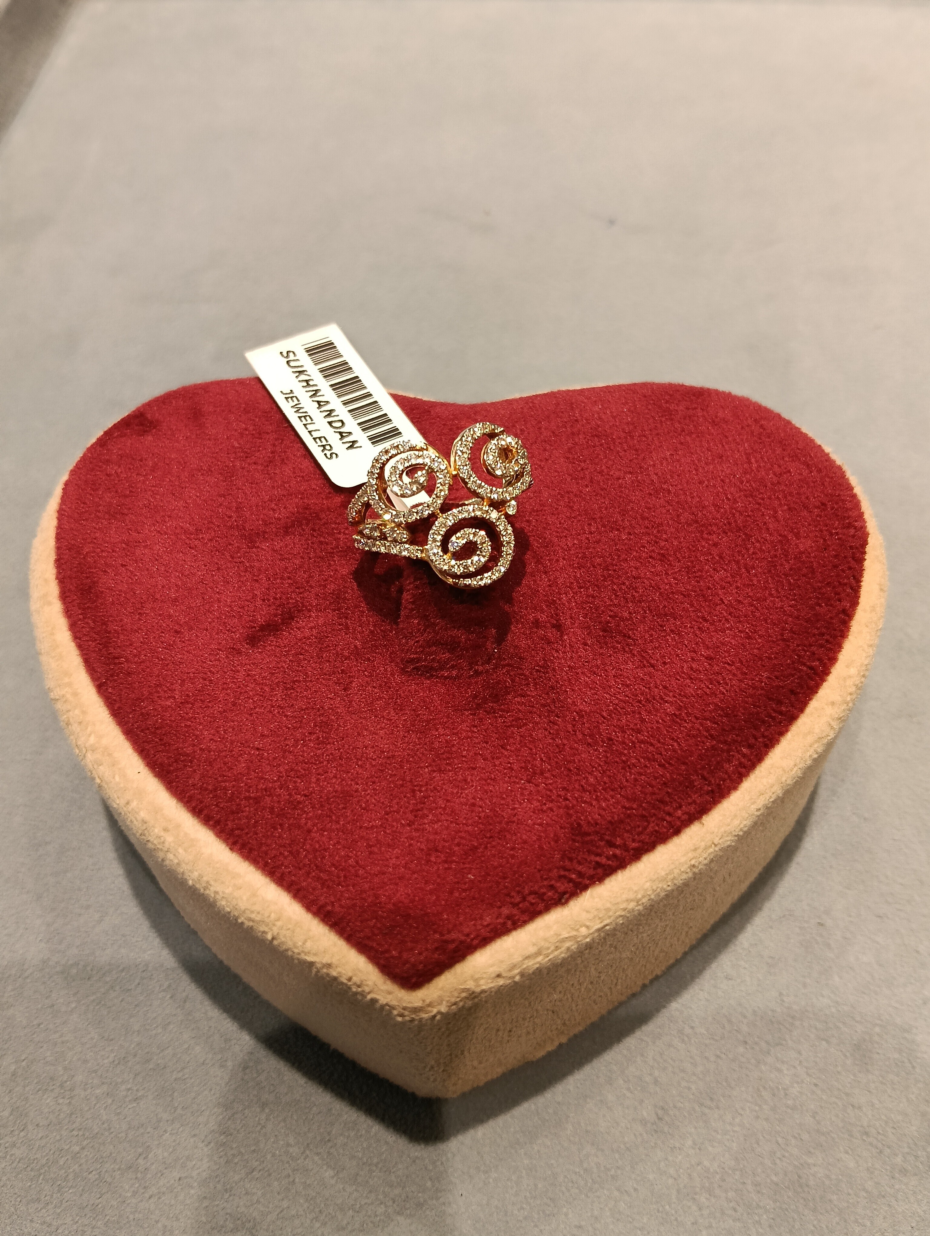Diamond Ladies rings