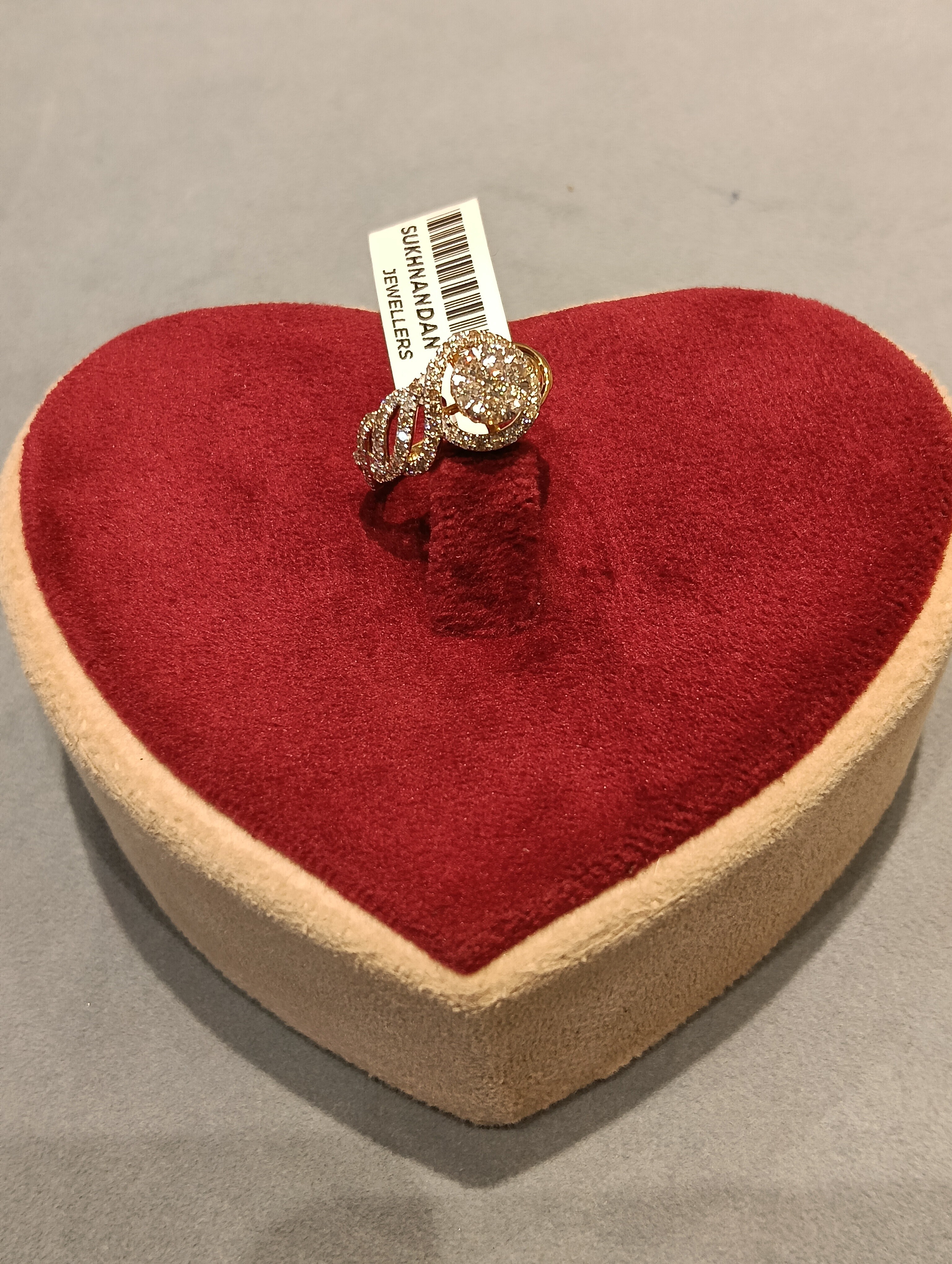 Diamond Ladies rings