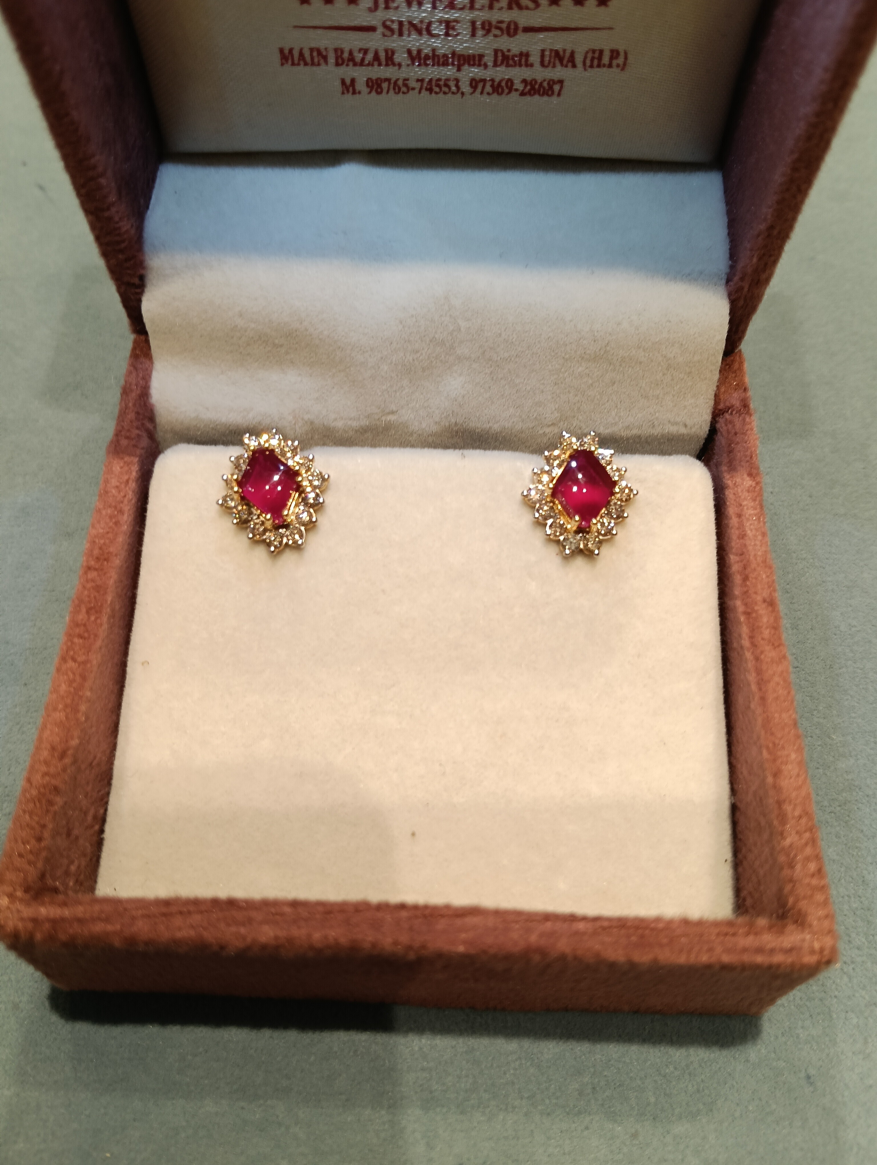 Diamond Tops