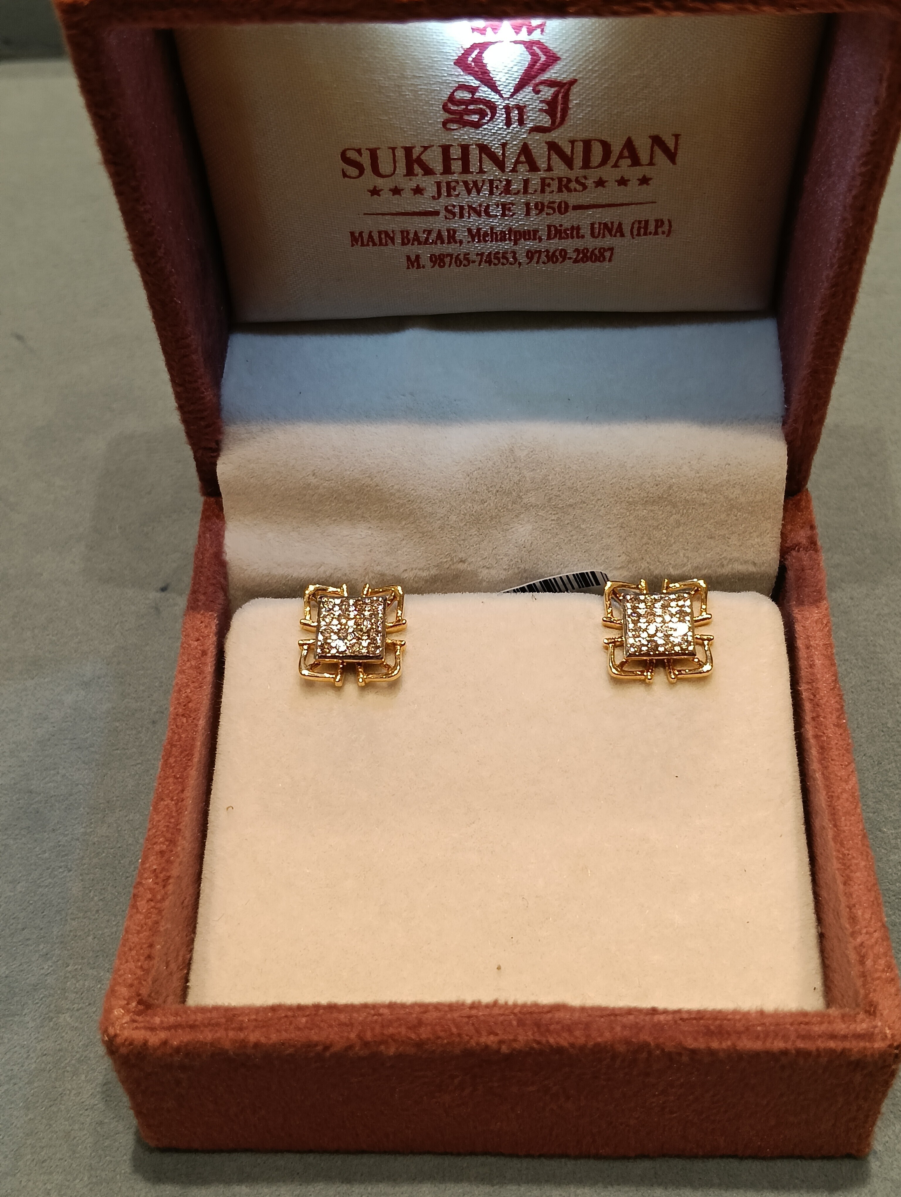 Diamond Tops