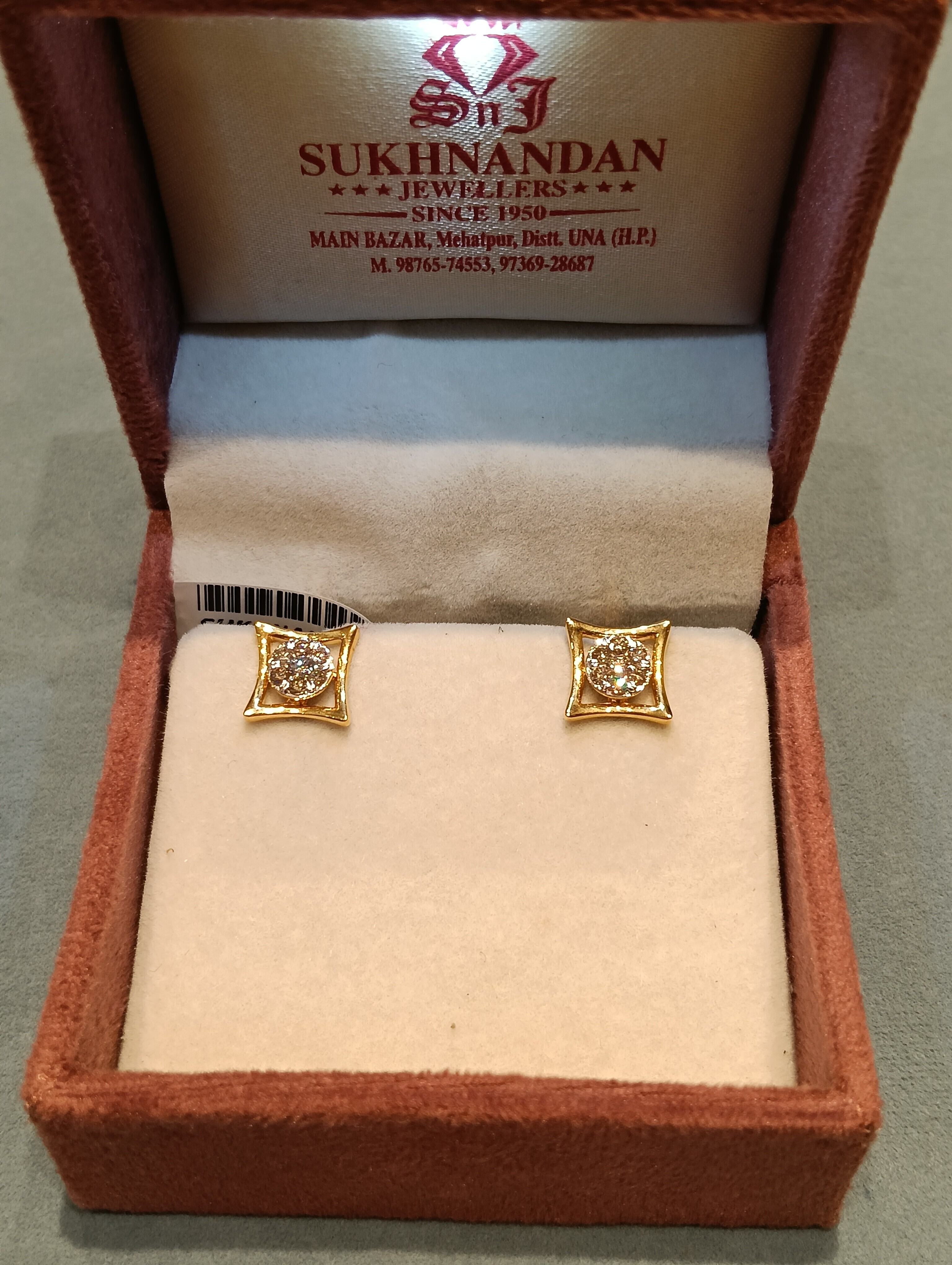 Diamond Tops