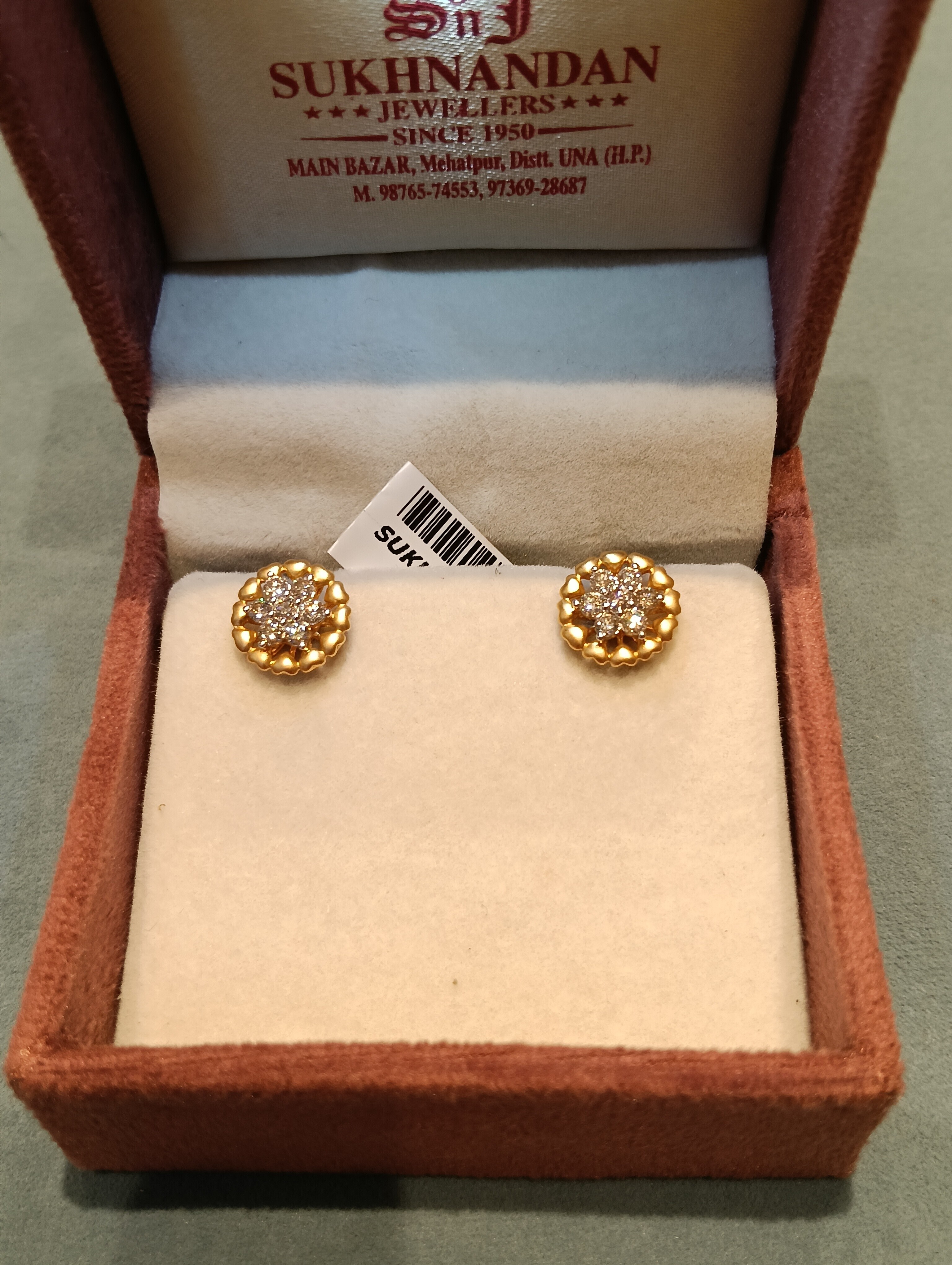 Diamond Tops