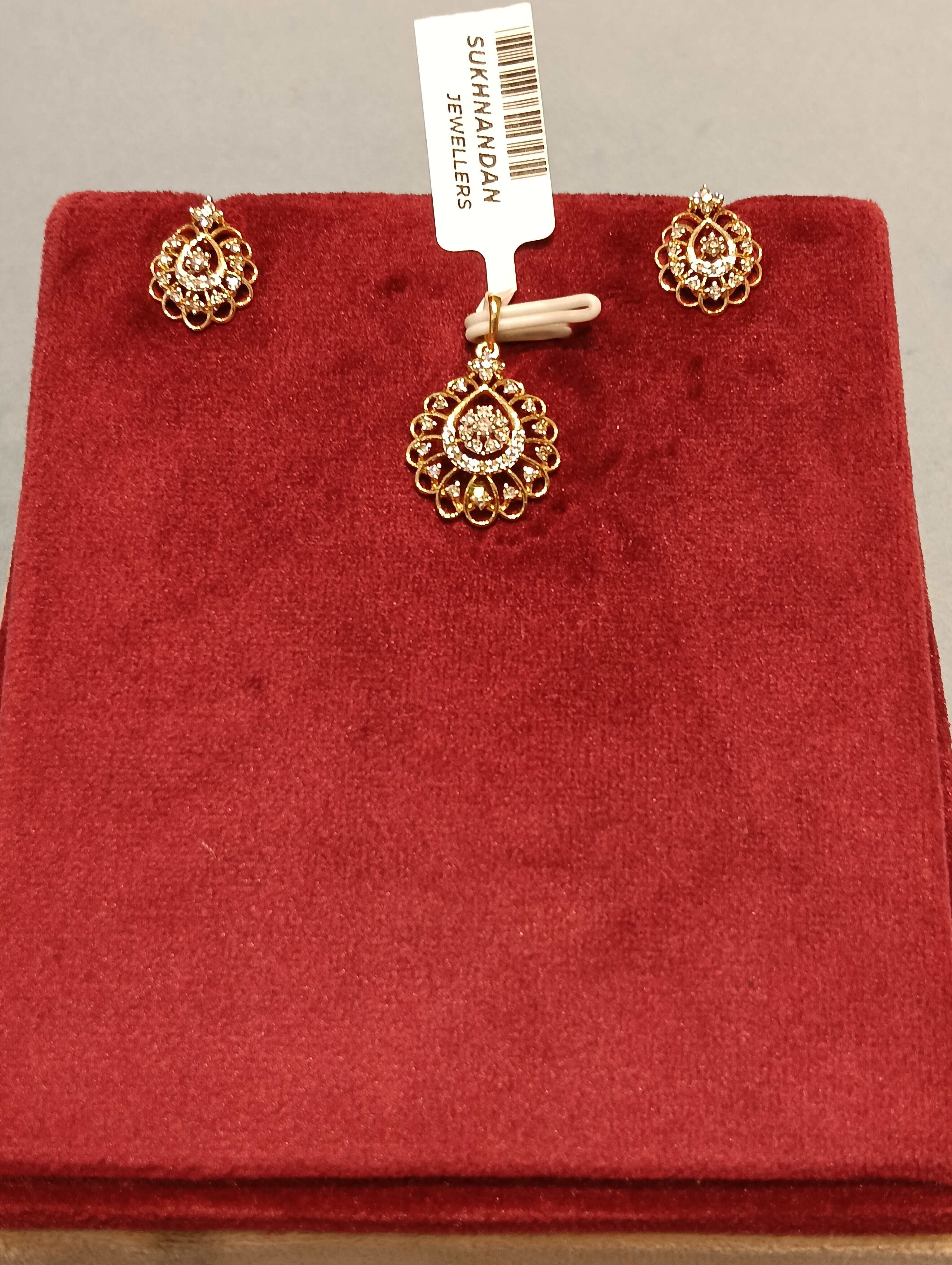 Diamond Pendant sets