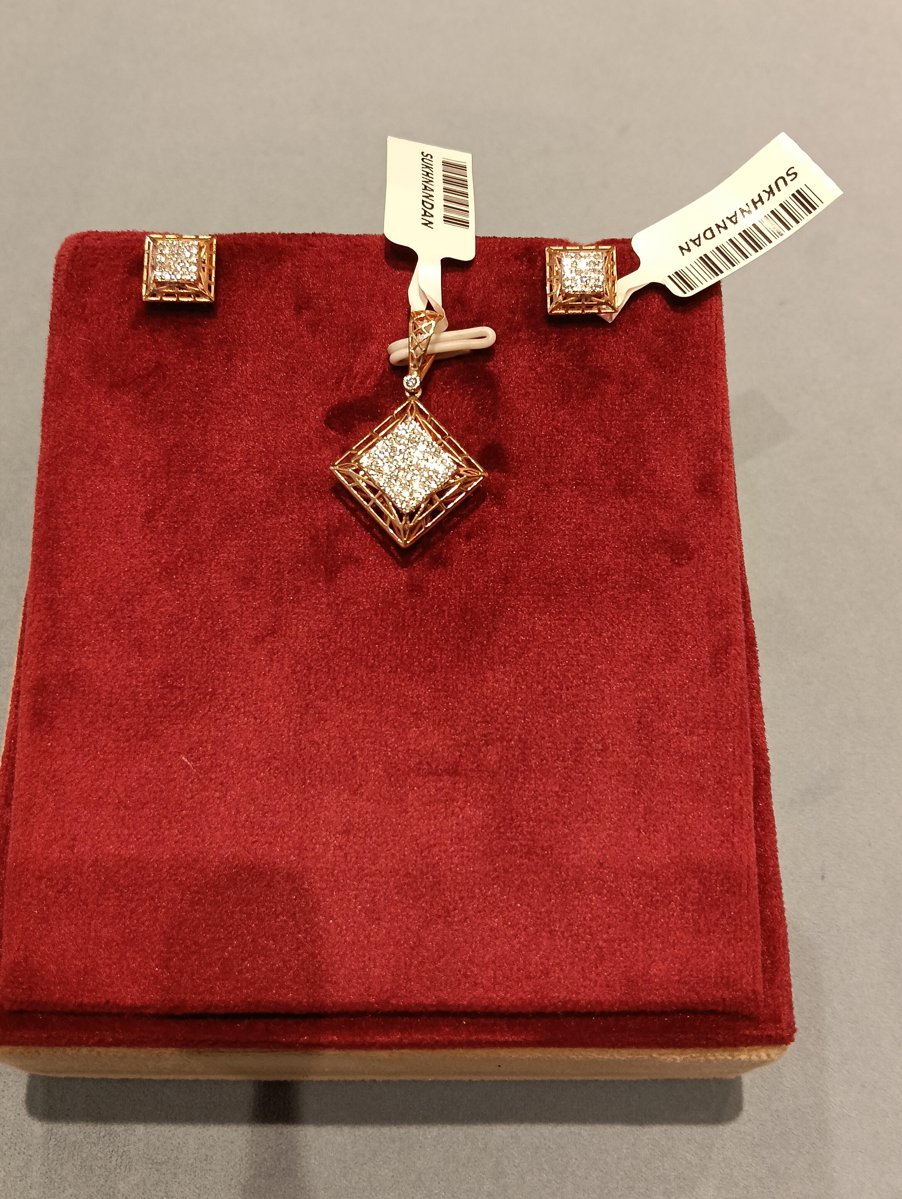 Diamond Pendant sets