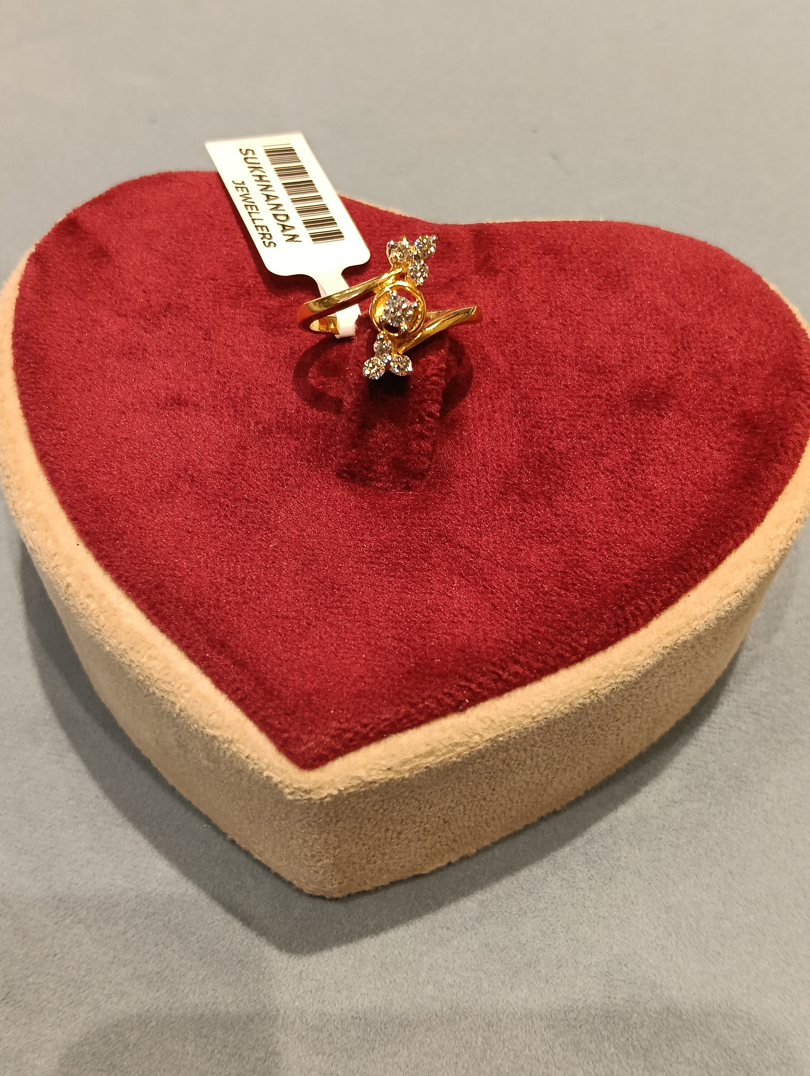 Diamond Ladies rings