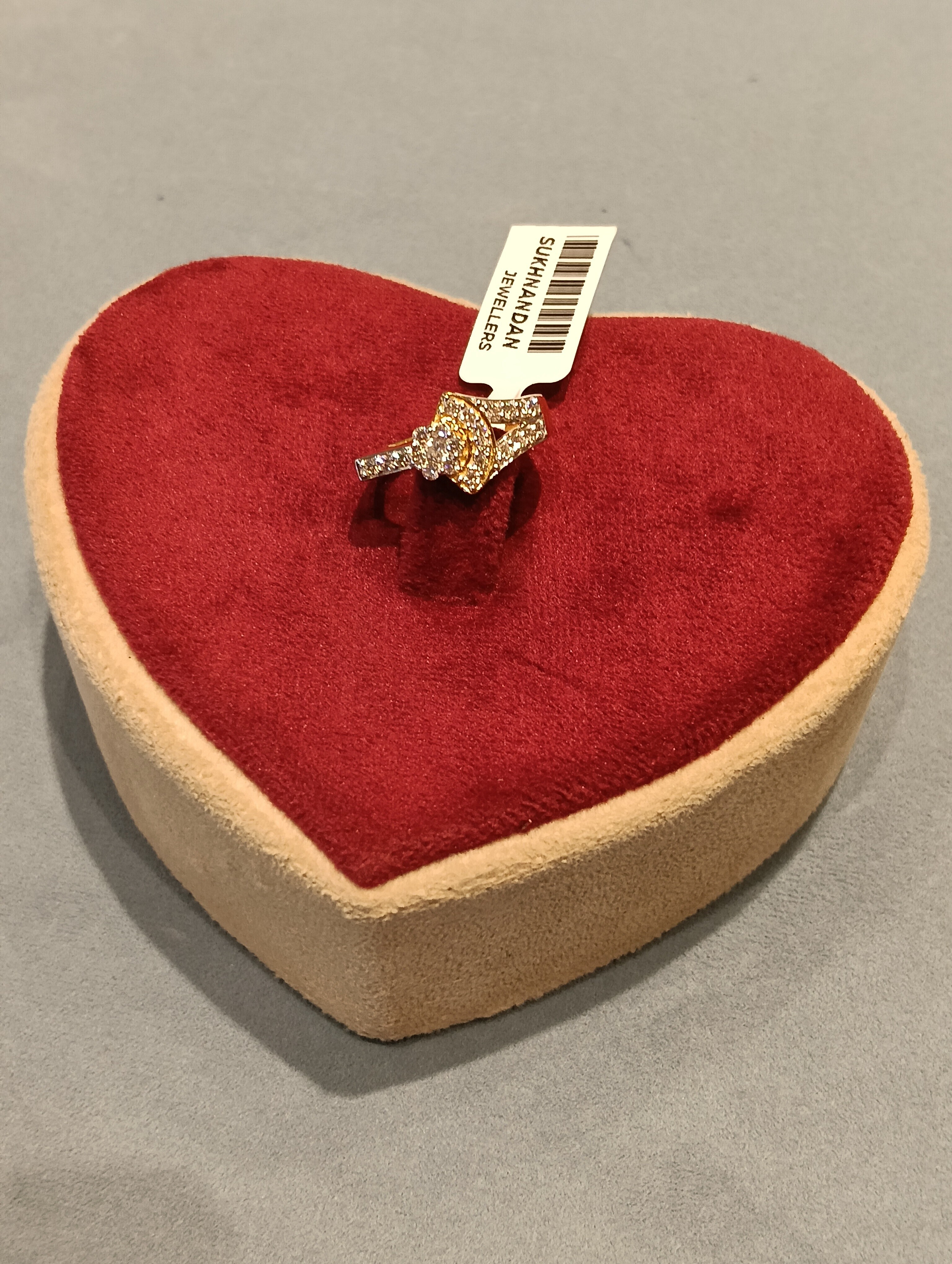 Diamond Ladies rings