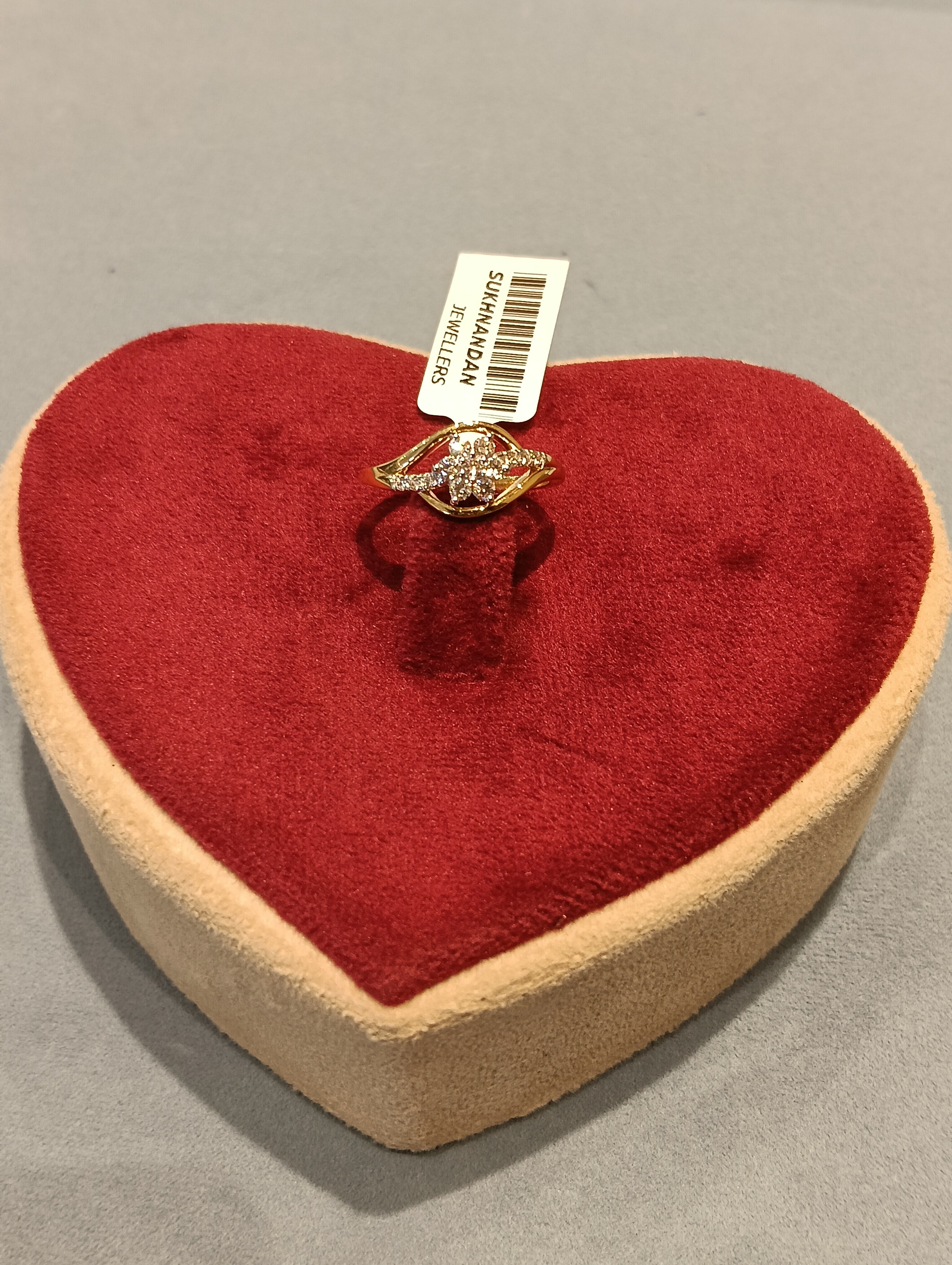 Diamond Ladies rings