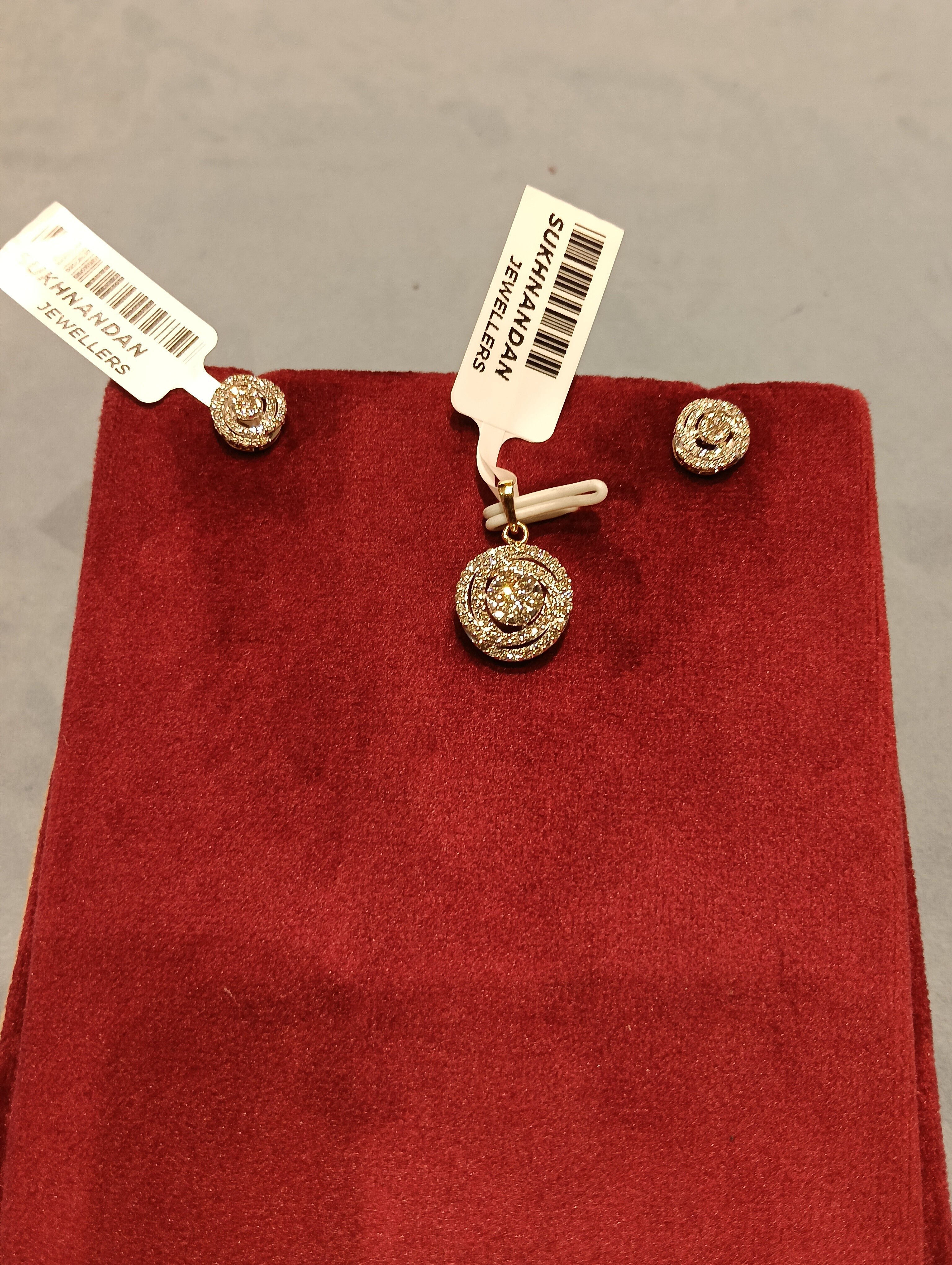 Diamond Pendant sets