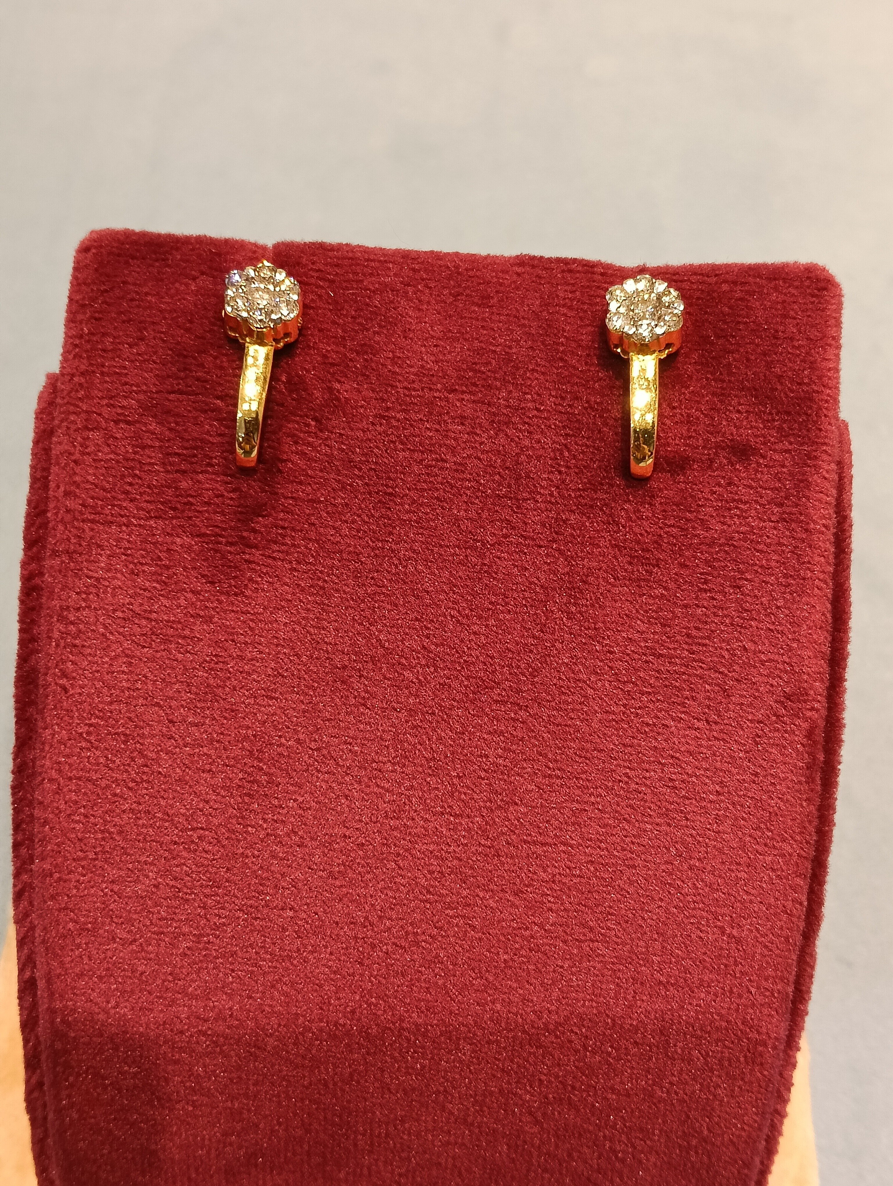 Diamond Tops