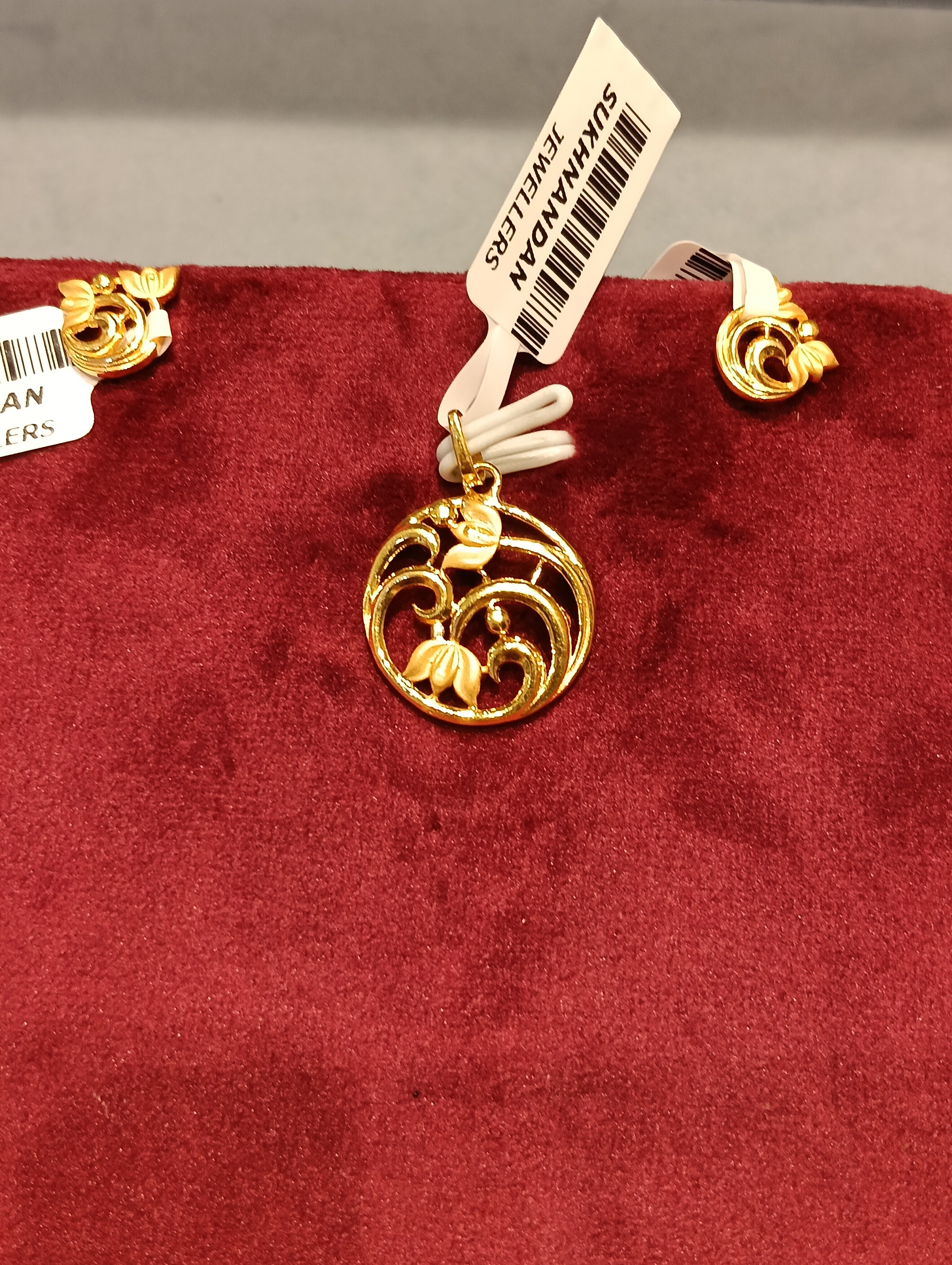 Pendant Sets