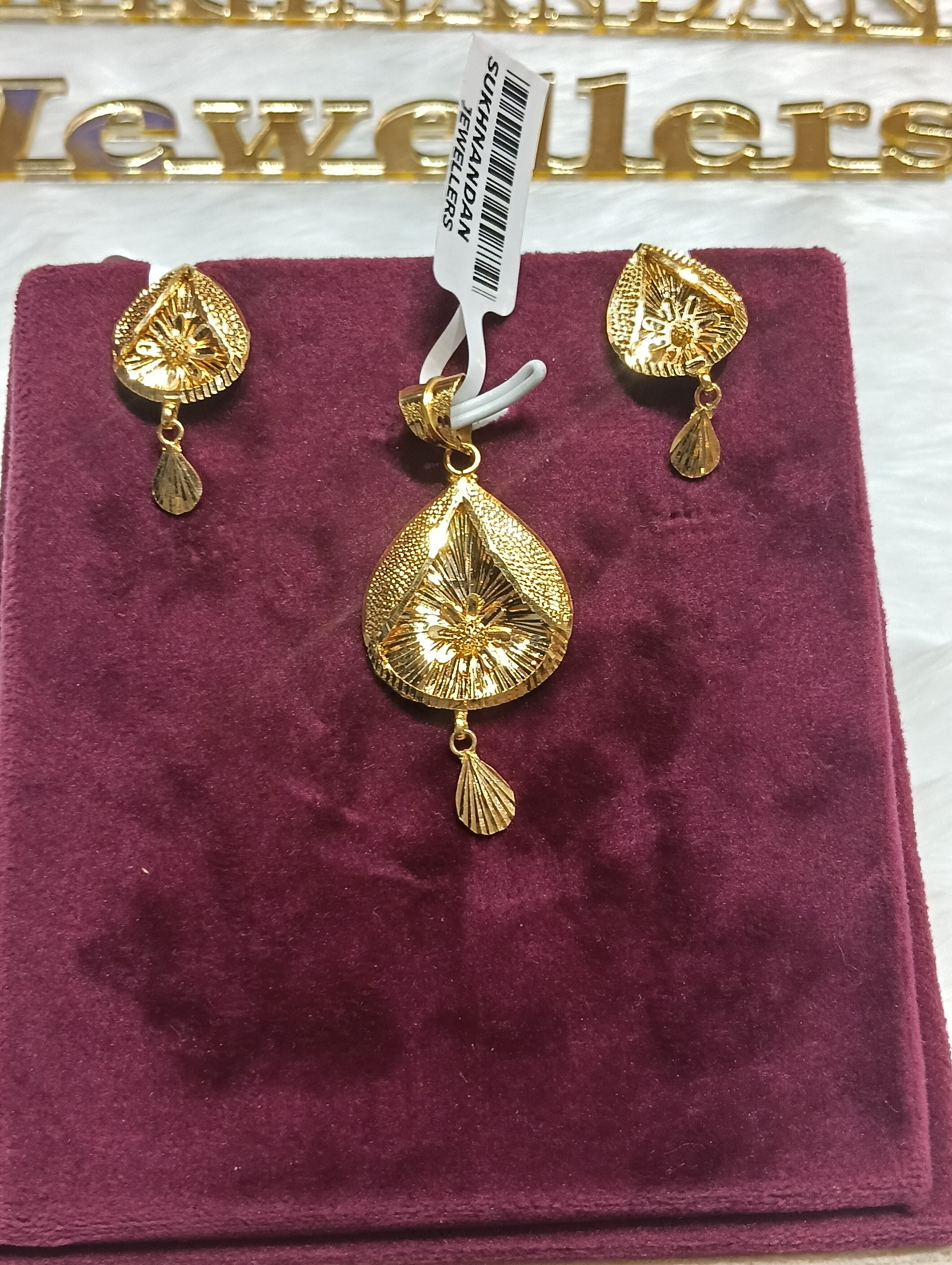 Pendant Sets