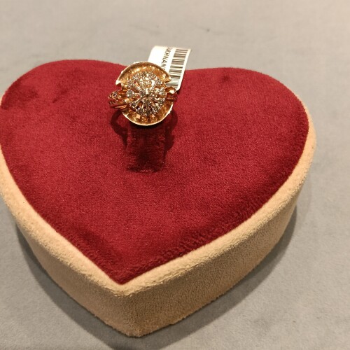 Diamond Ladies rings