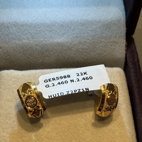 Ear rings
