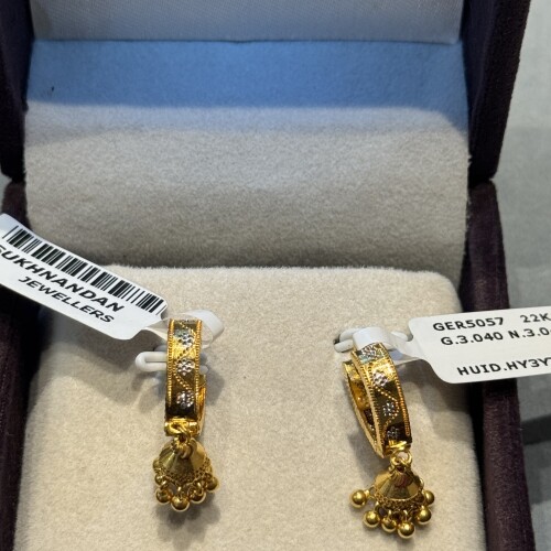 Ear rings