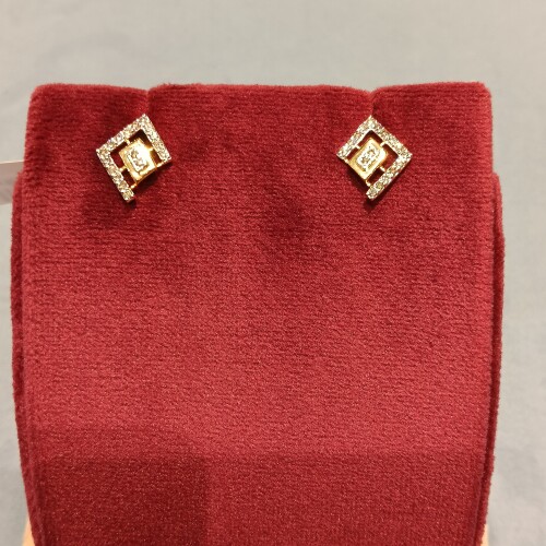 Diamond Tops