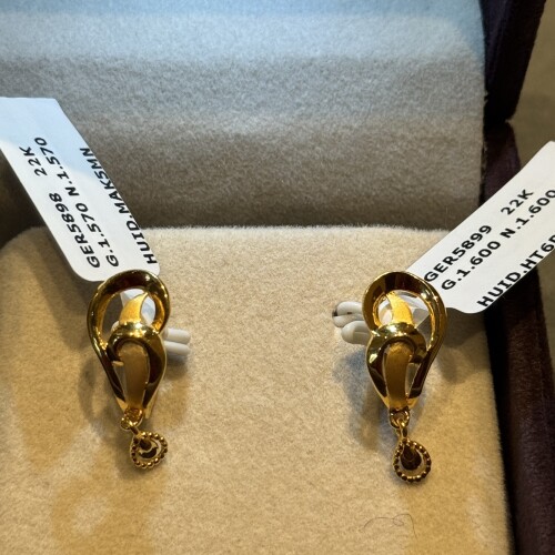 Ear rings