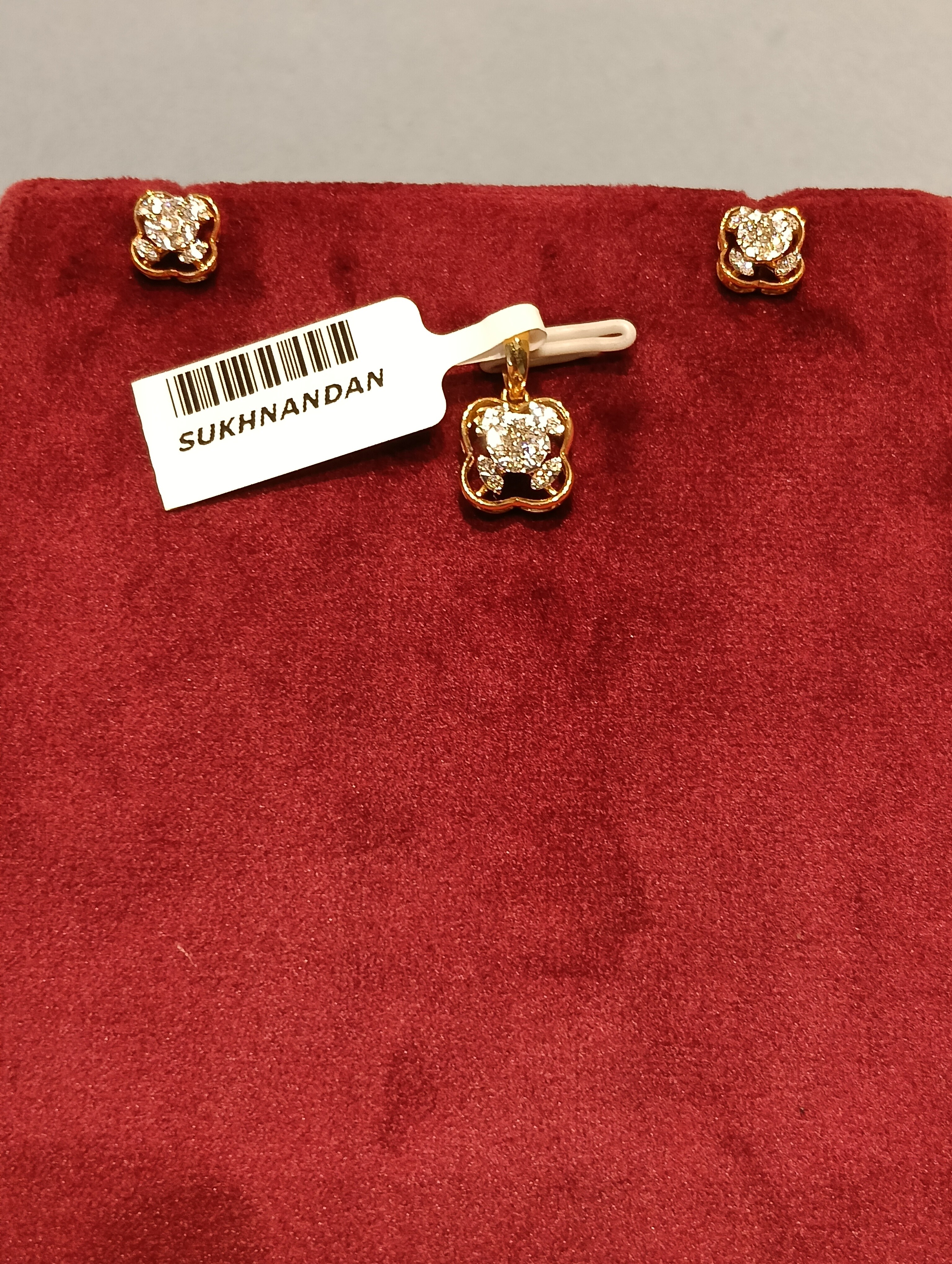 Diamond Pendant sets