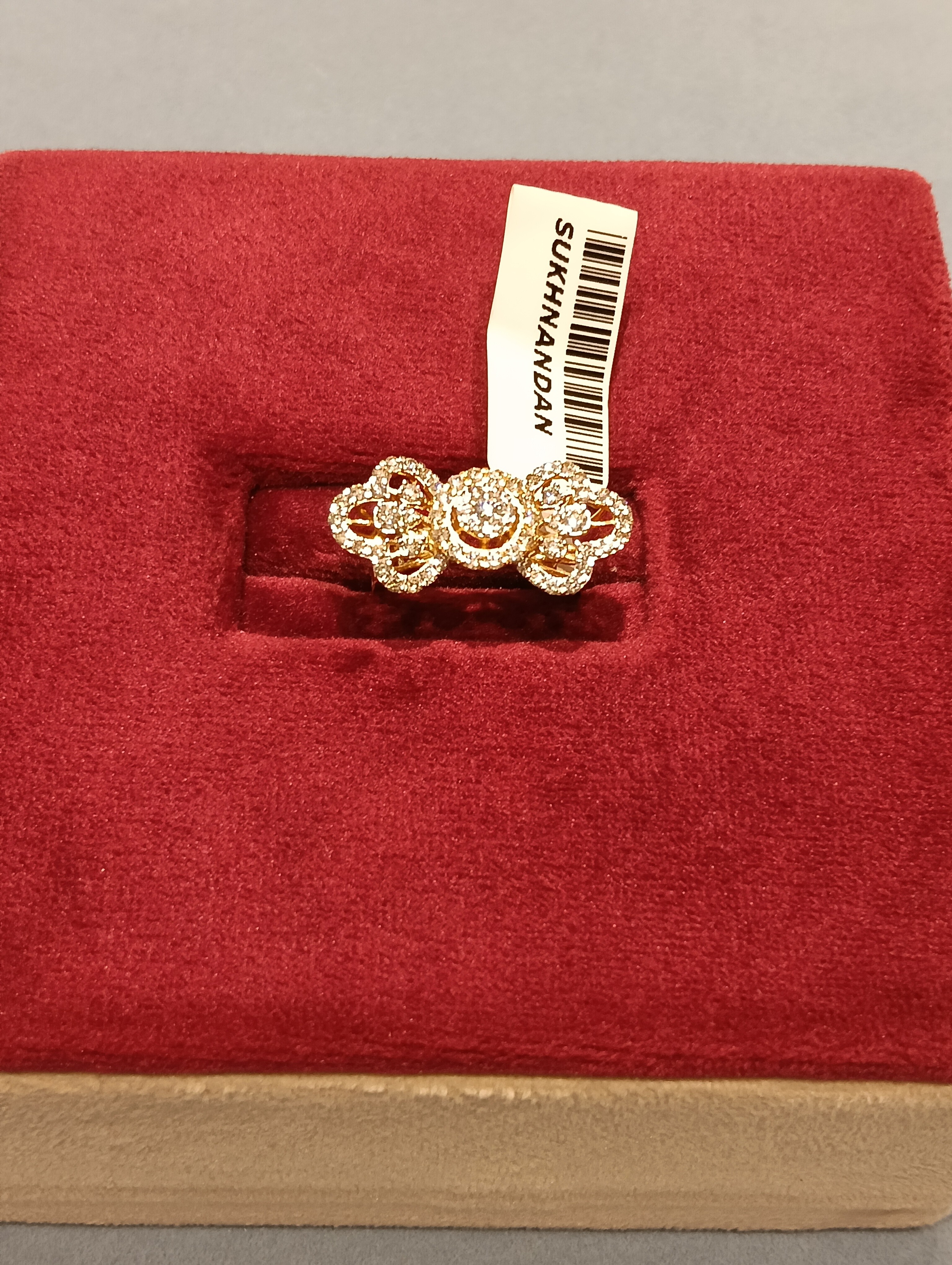Diamond Ladies rings