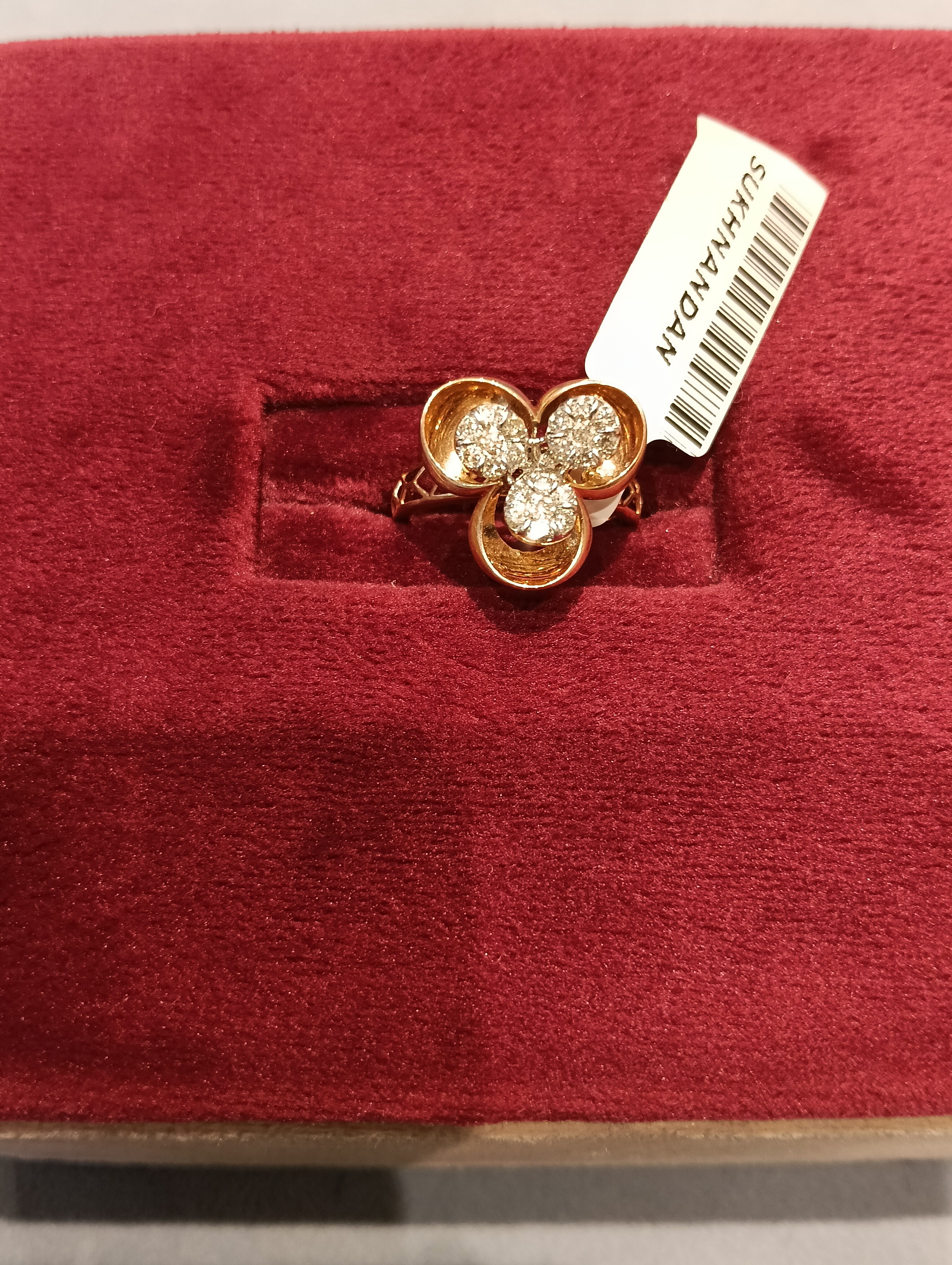 Diamond Ladies rings