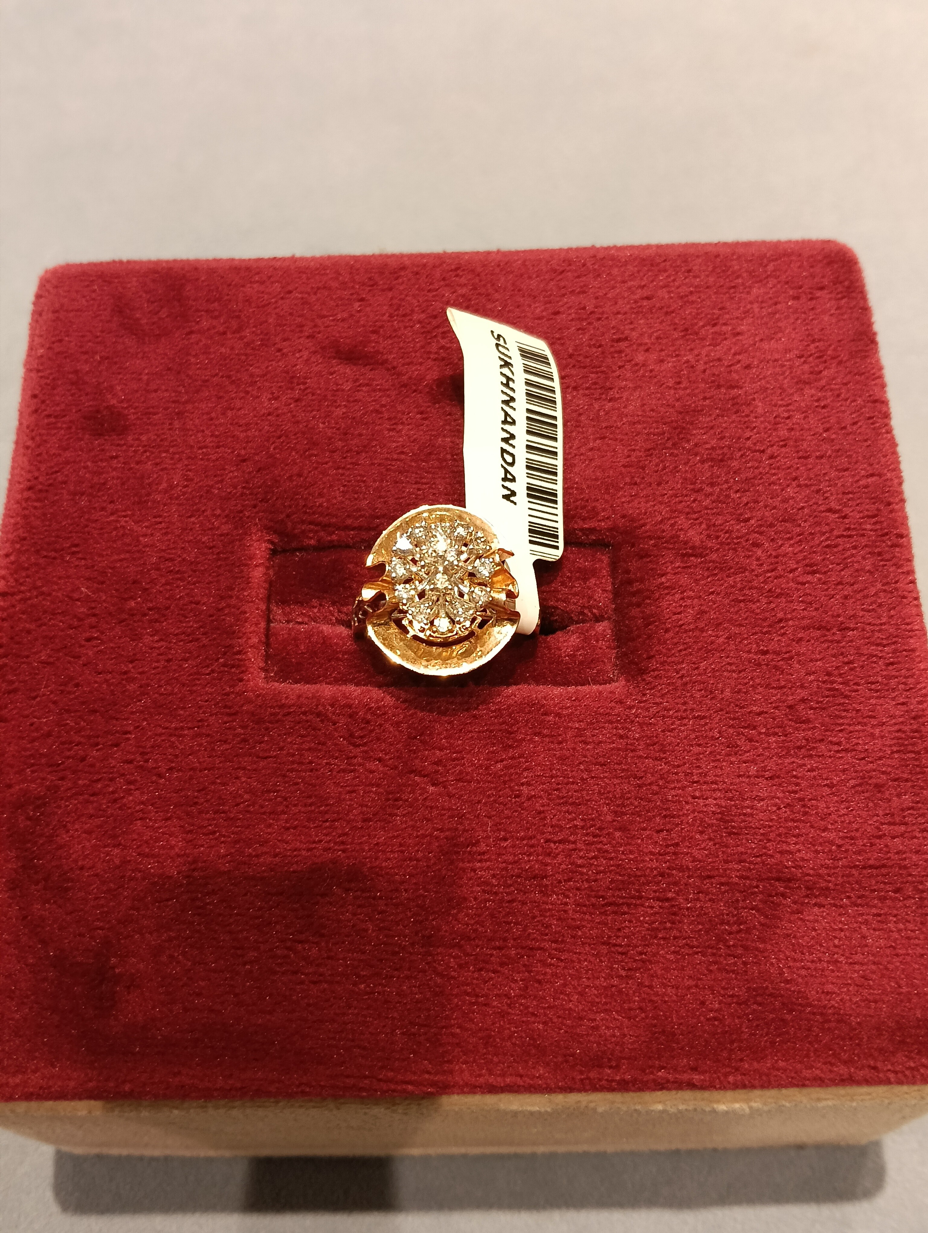 Diamond Ladies rings