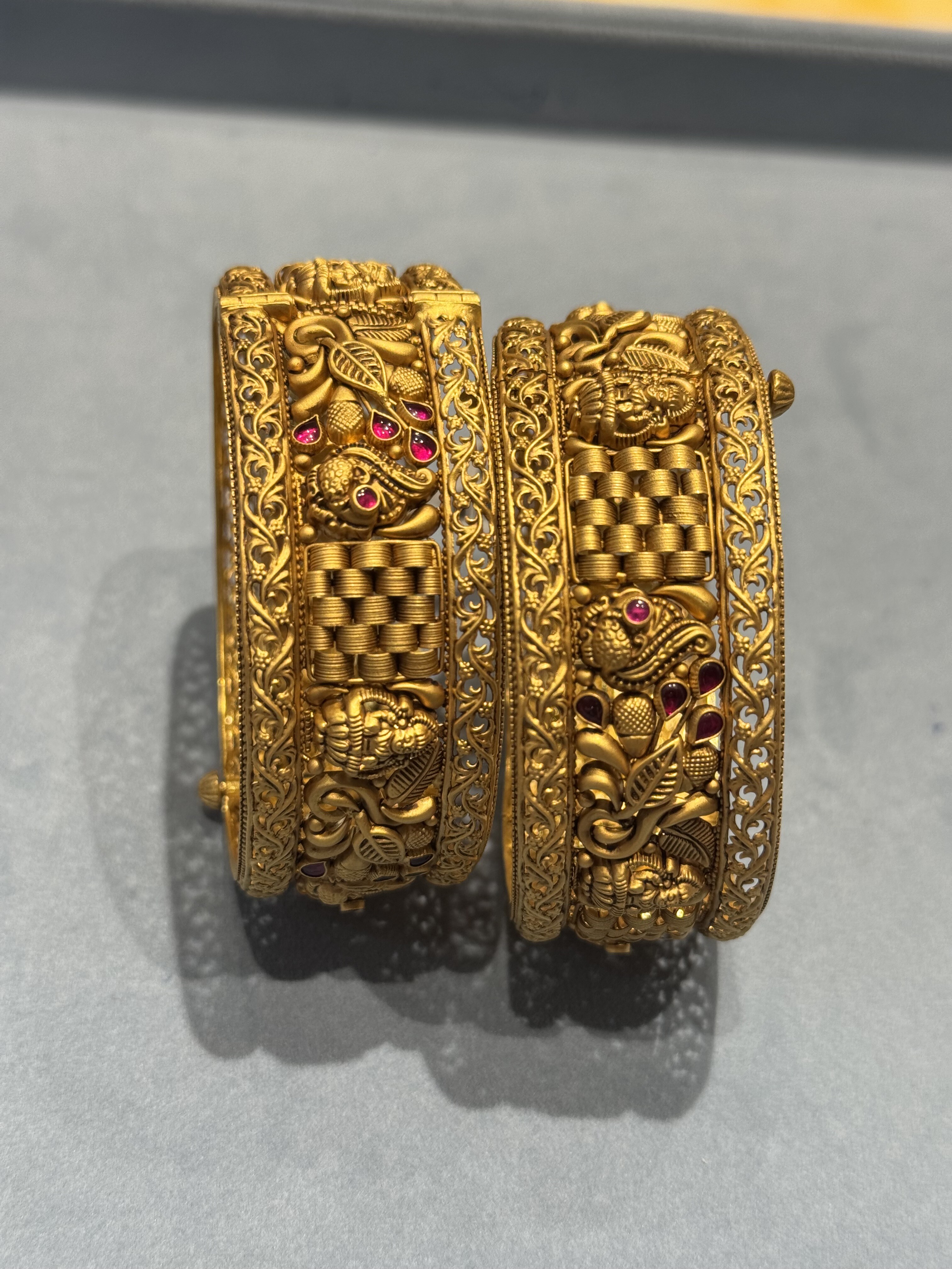 Ladies Bangles