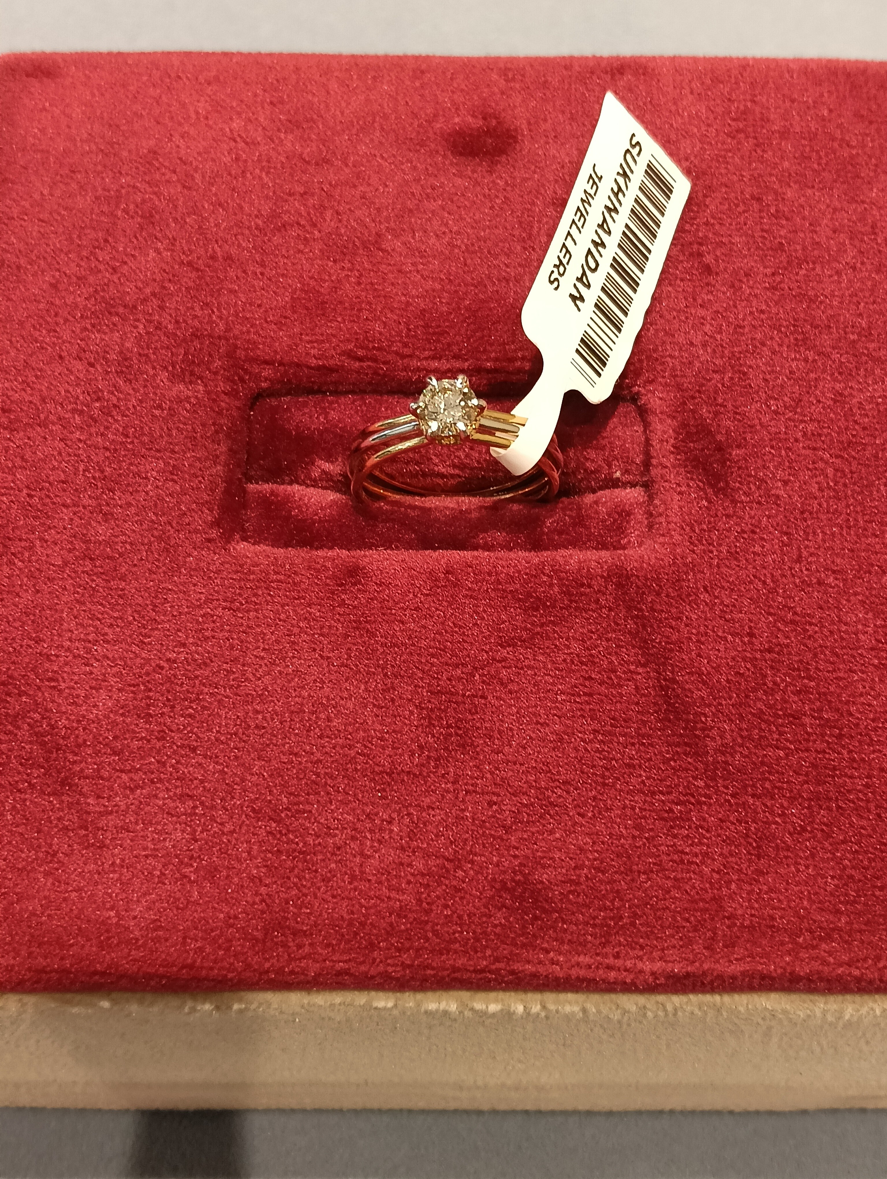 Diamond Ladies rings