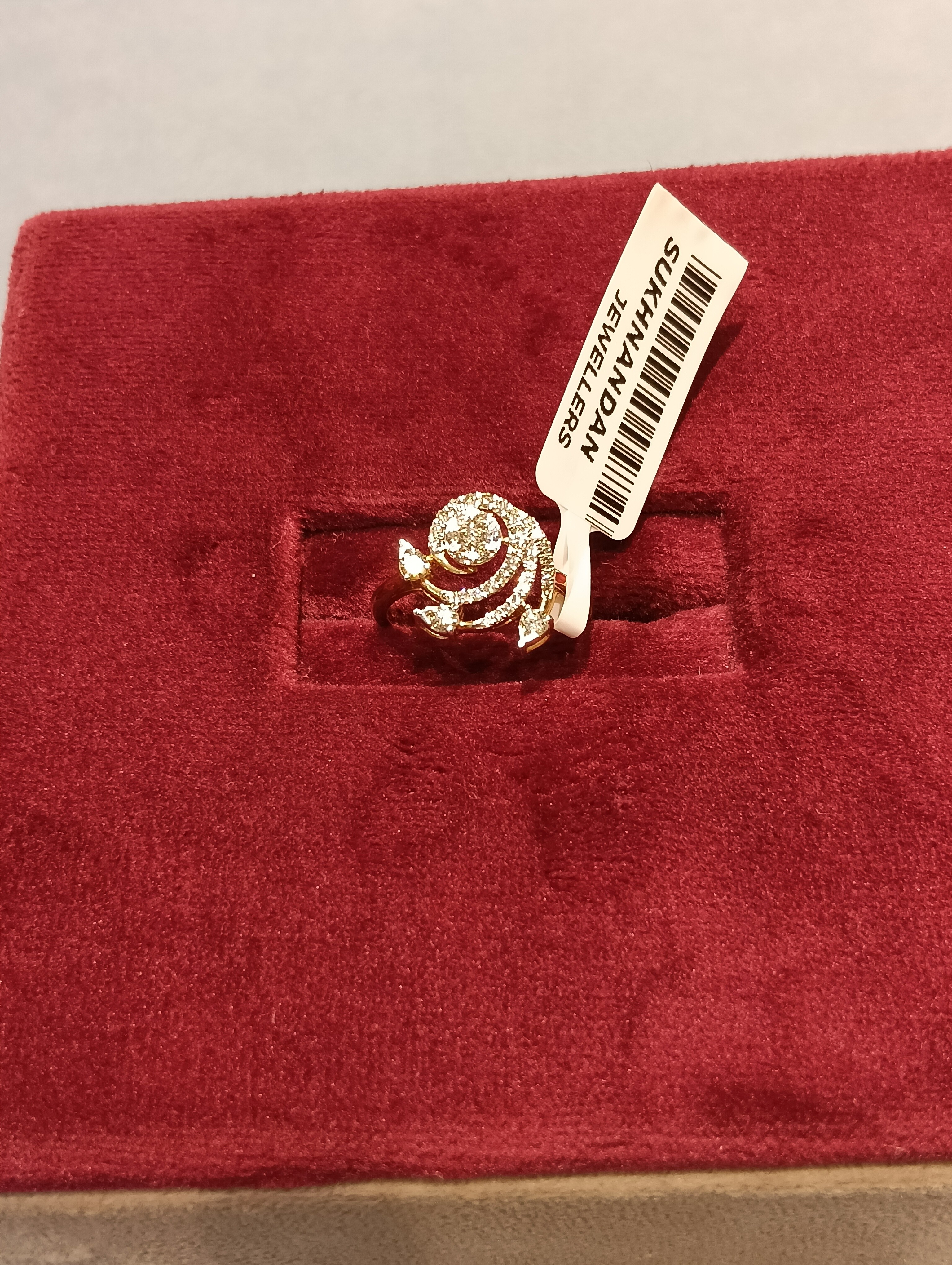 Diamond Ladies rings