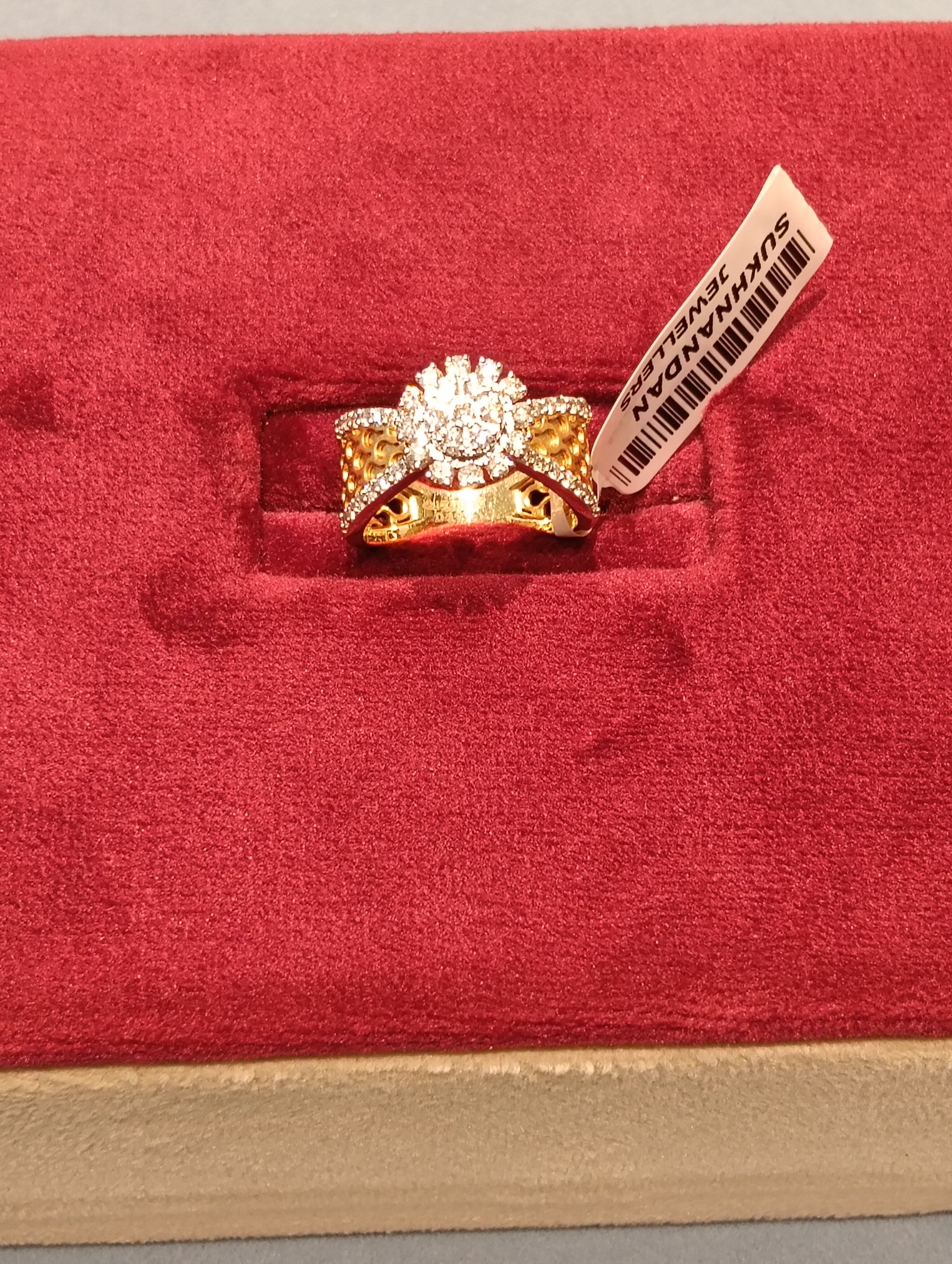 Diamond Ladies rings