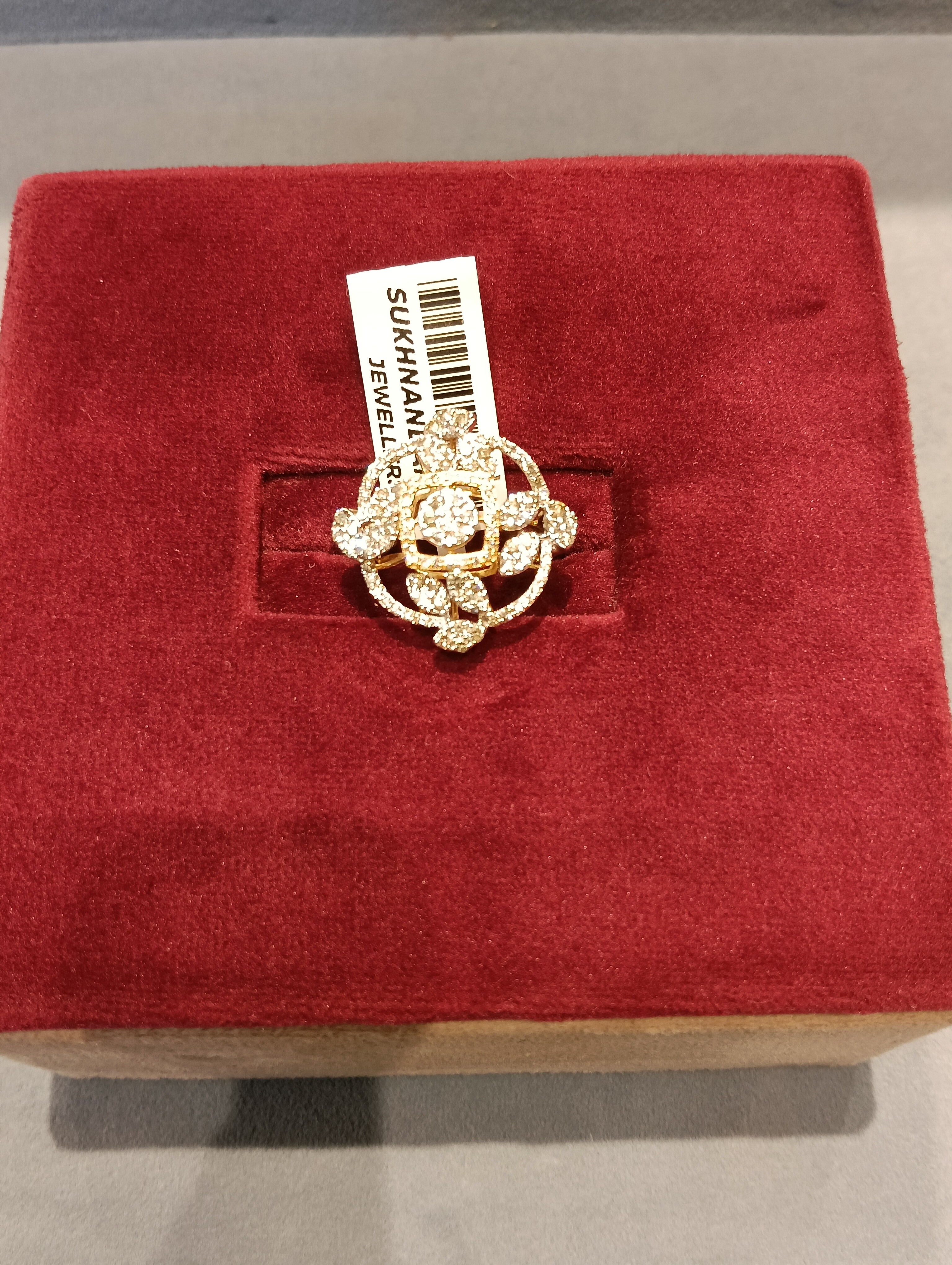 Diamond Ladies rings