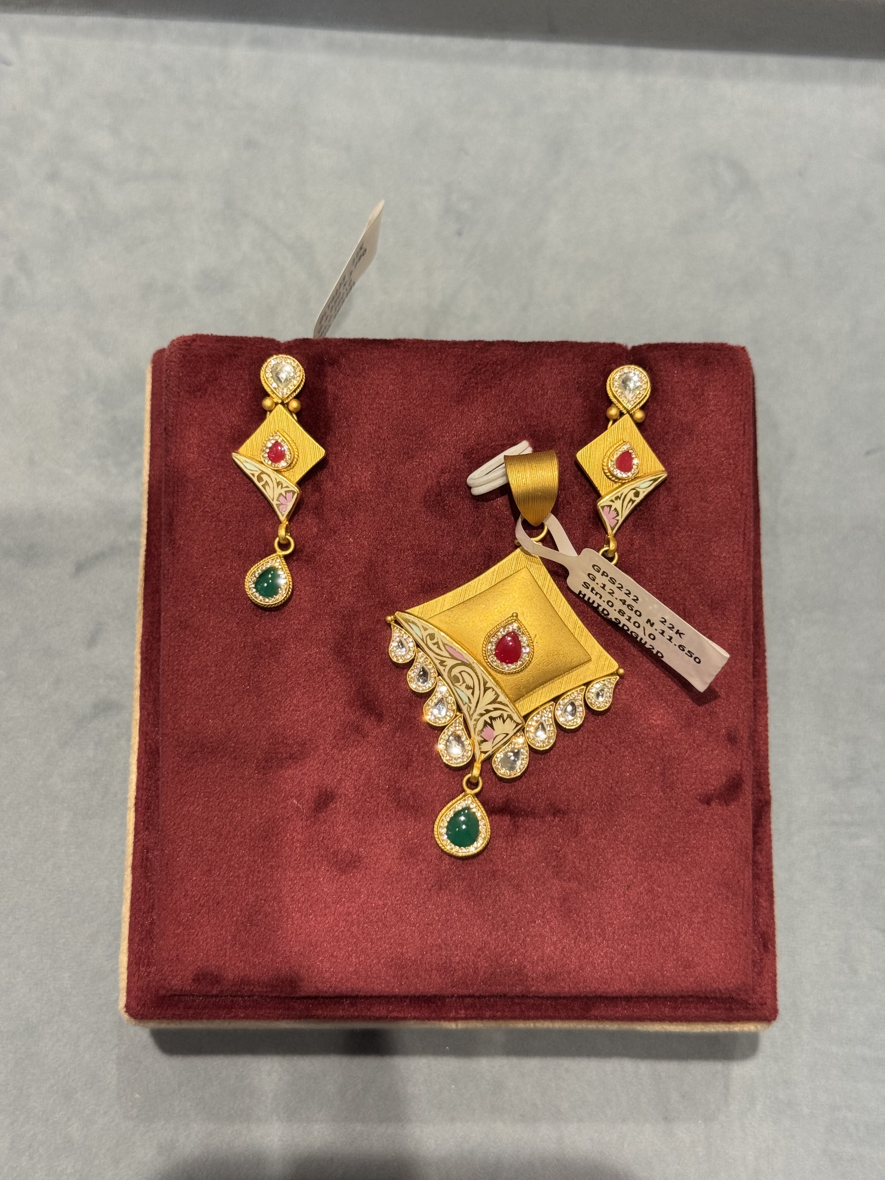Pendant Sets